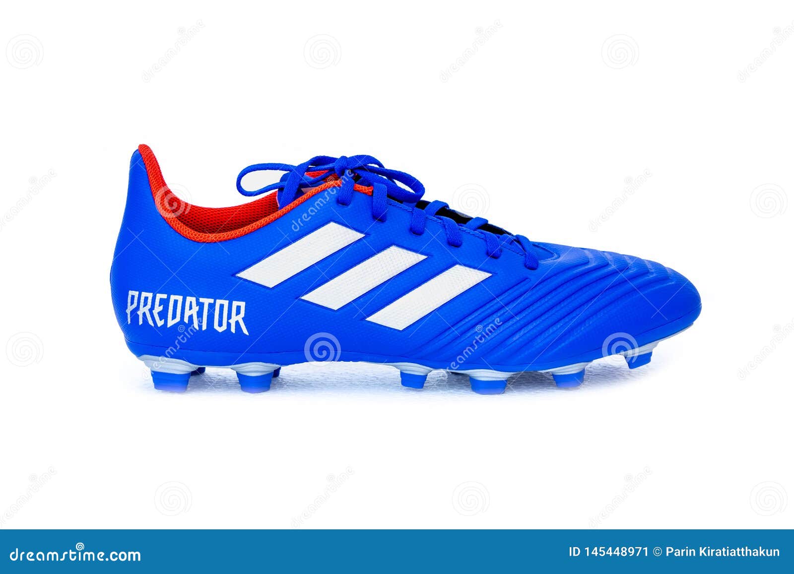 predator football boots blue