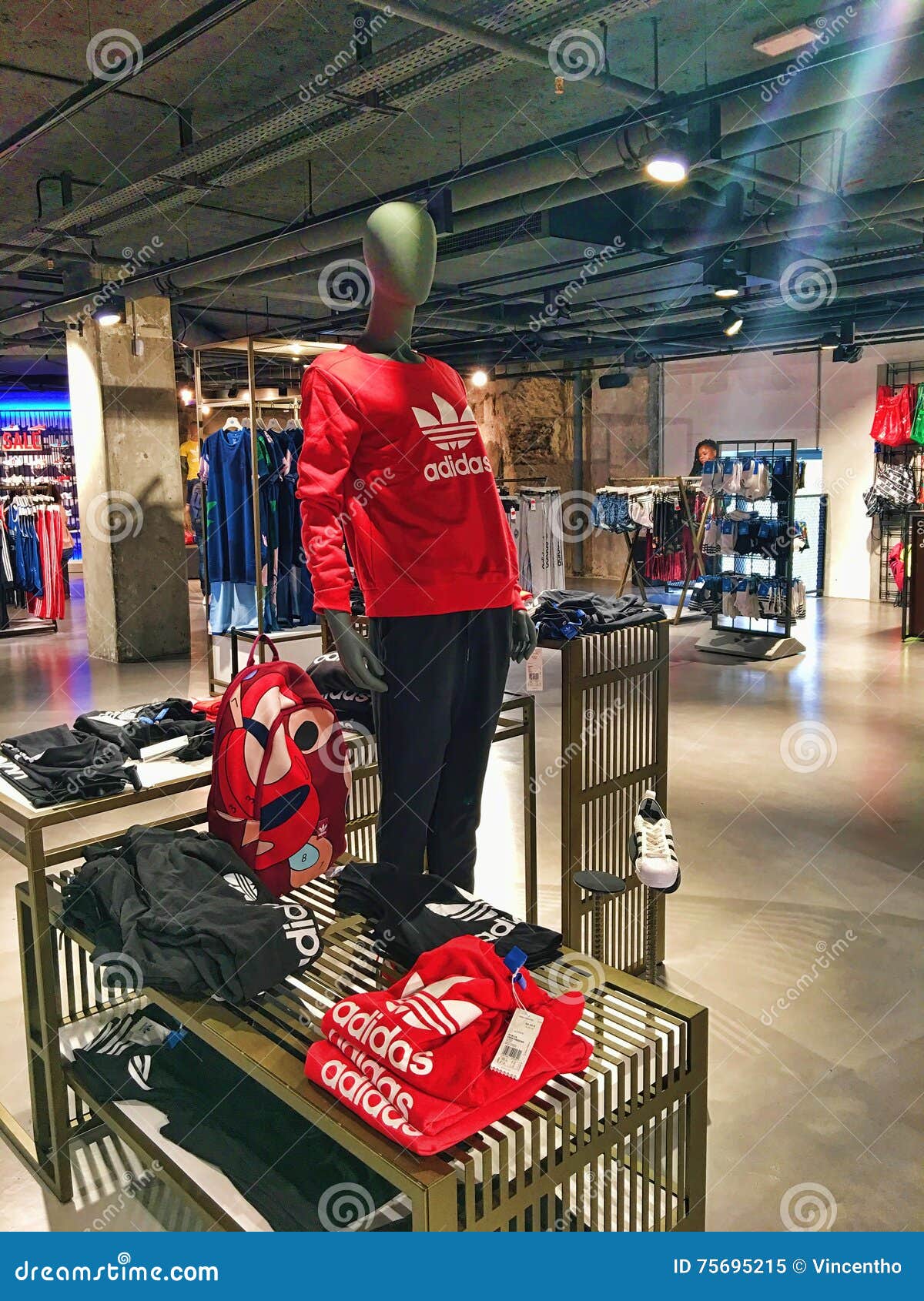 adidas factory outlet paris