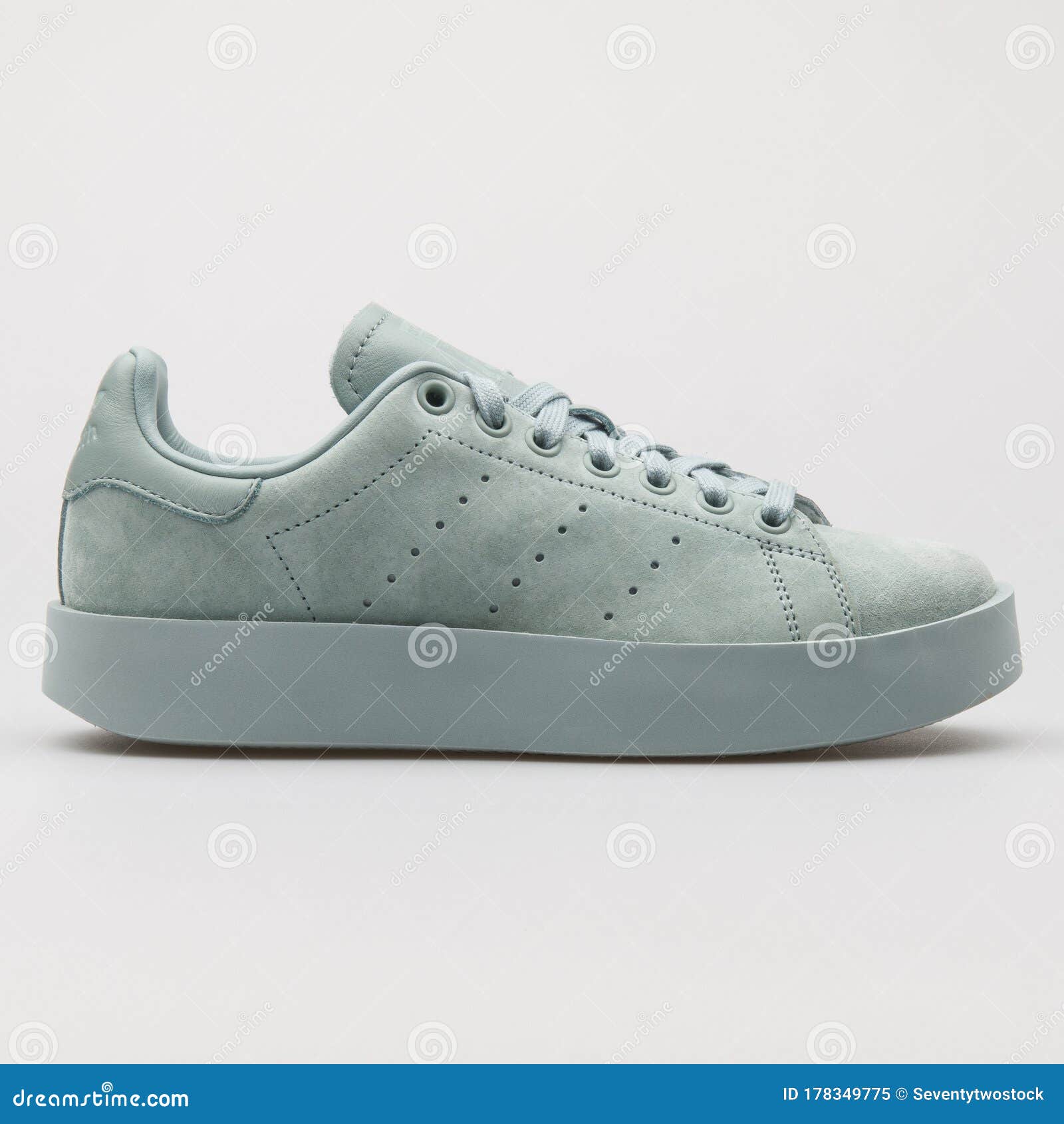 Adidas Stan Smith Bold Green Sneaker Editorial Image Image of colour: 178349775