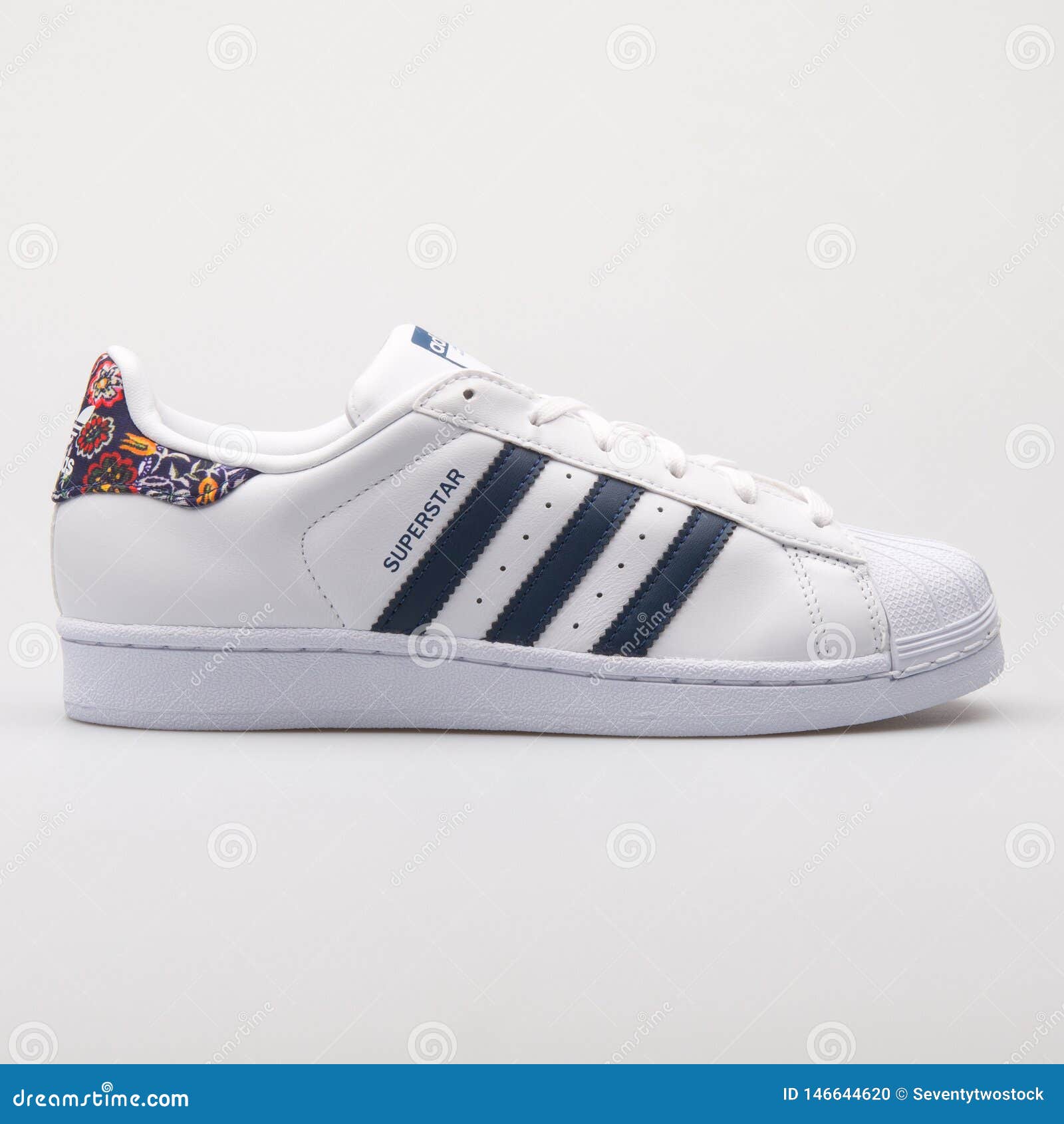 adidas superstar white flower