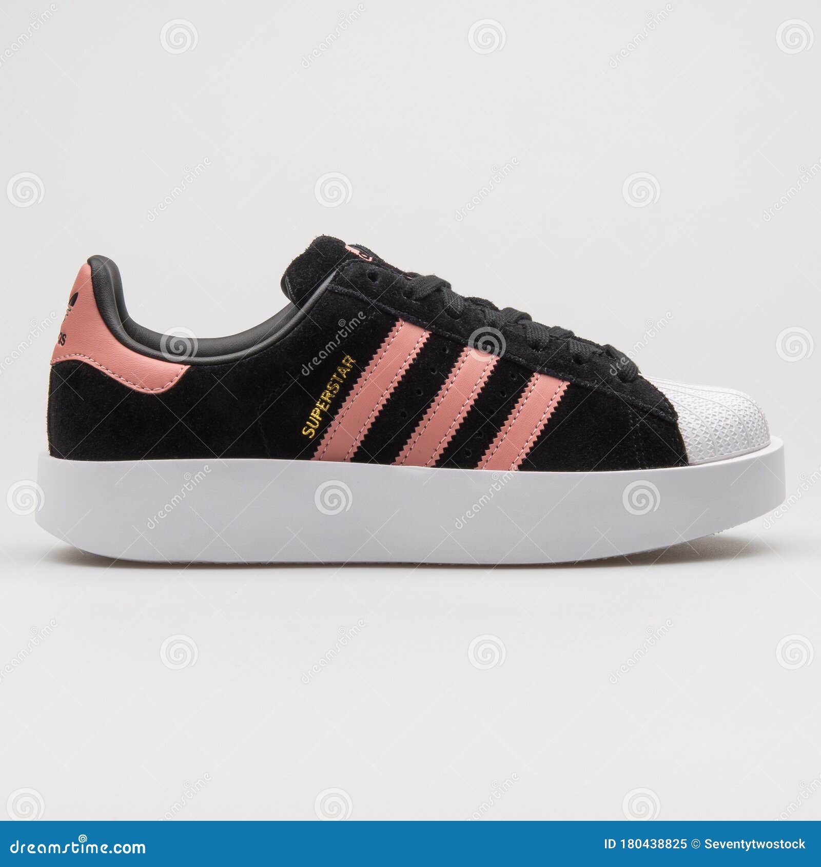 transfusie nauwkeurig bereiken Adidas Superstar Zwarte Roze En Witte Sneaker Redactionele Afbeelding -  Image of tennisschoen, kant: 180438825