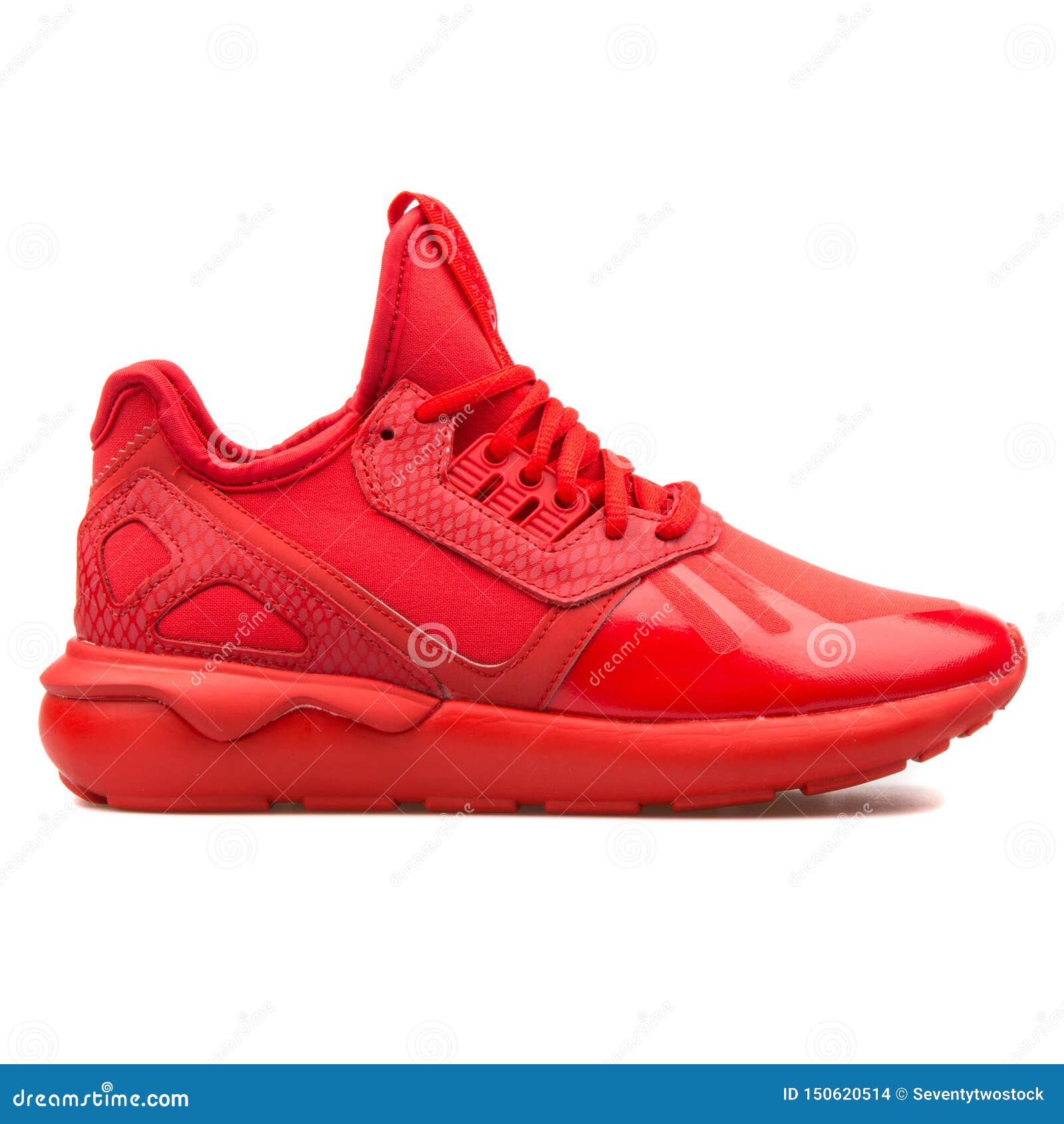 Diagnostiseren Pennenvriend kwartaal Adidas Tubular Runner Red Sneaker Editorial Stock Image - Image of  activity, shoe: 150620514