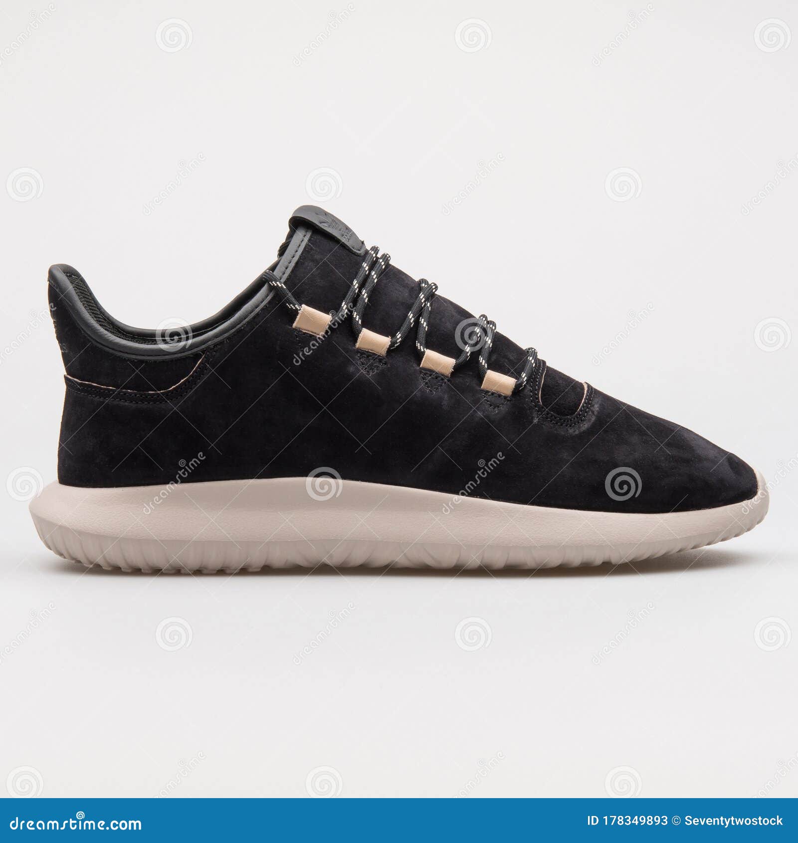 adidas tubular 14