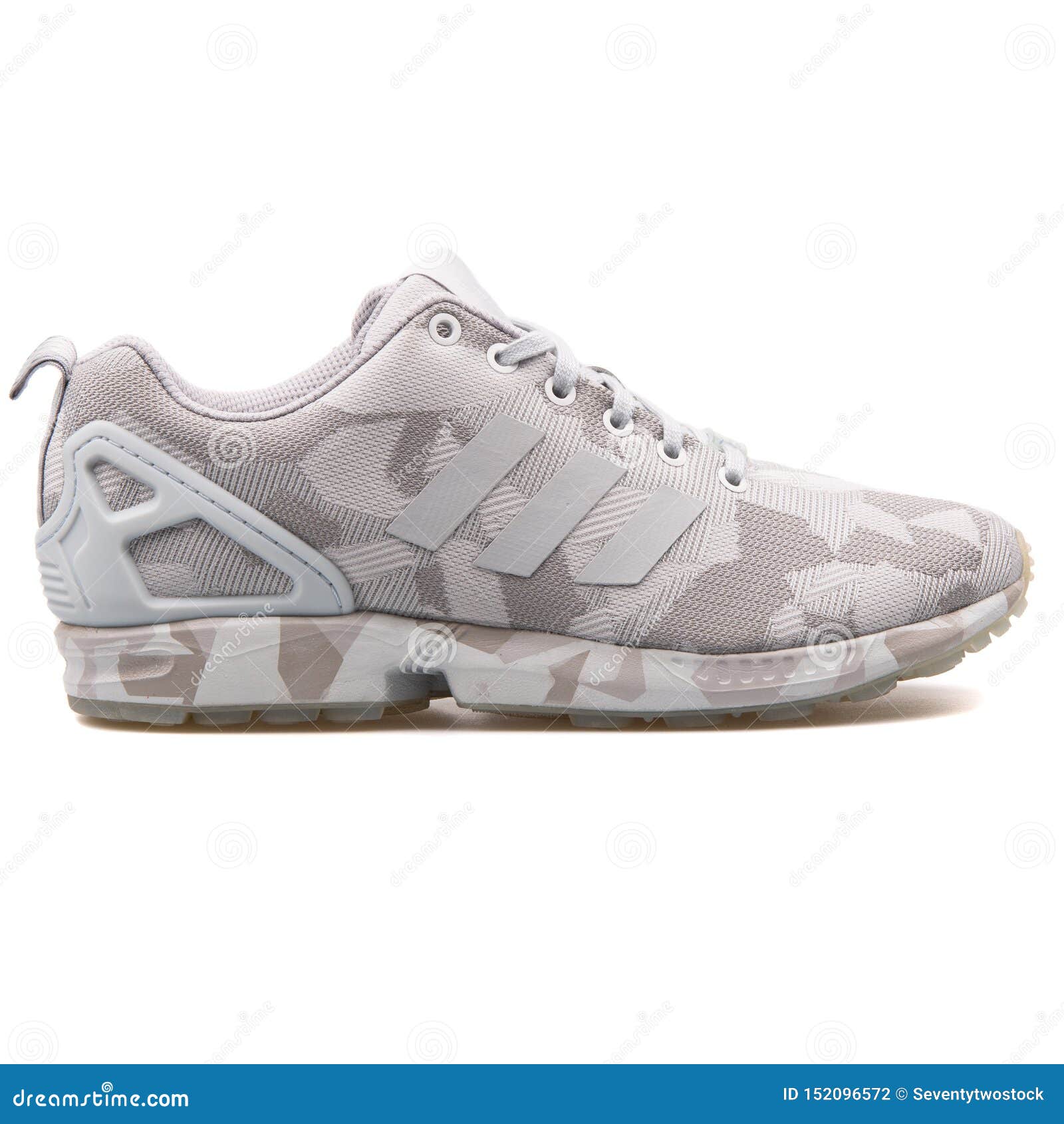 Adidas Flux and Grey Sneaker Editorial Photography - Image of shoe: 152096572