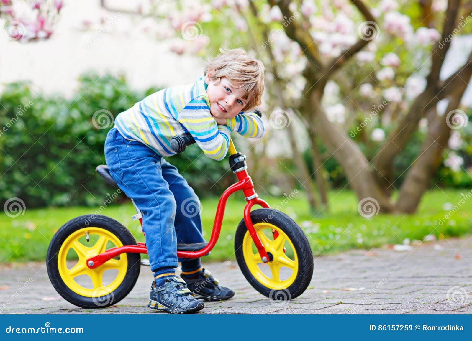 kids driving bike
