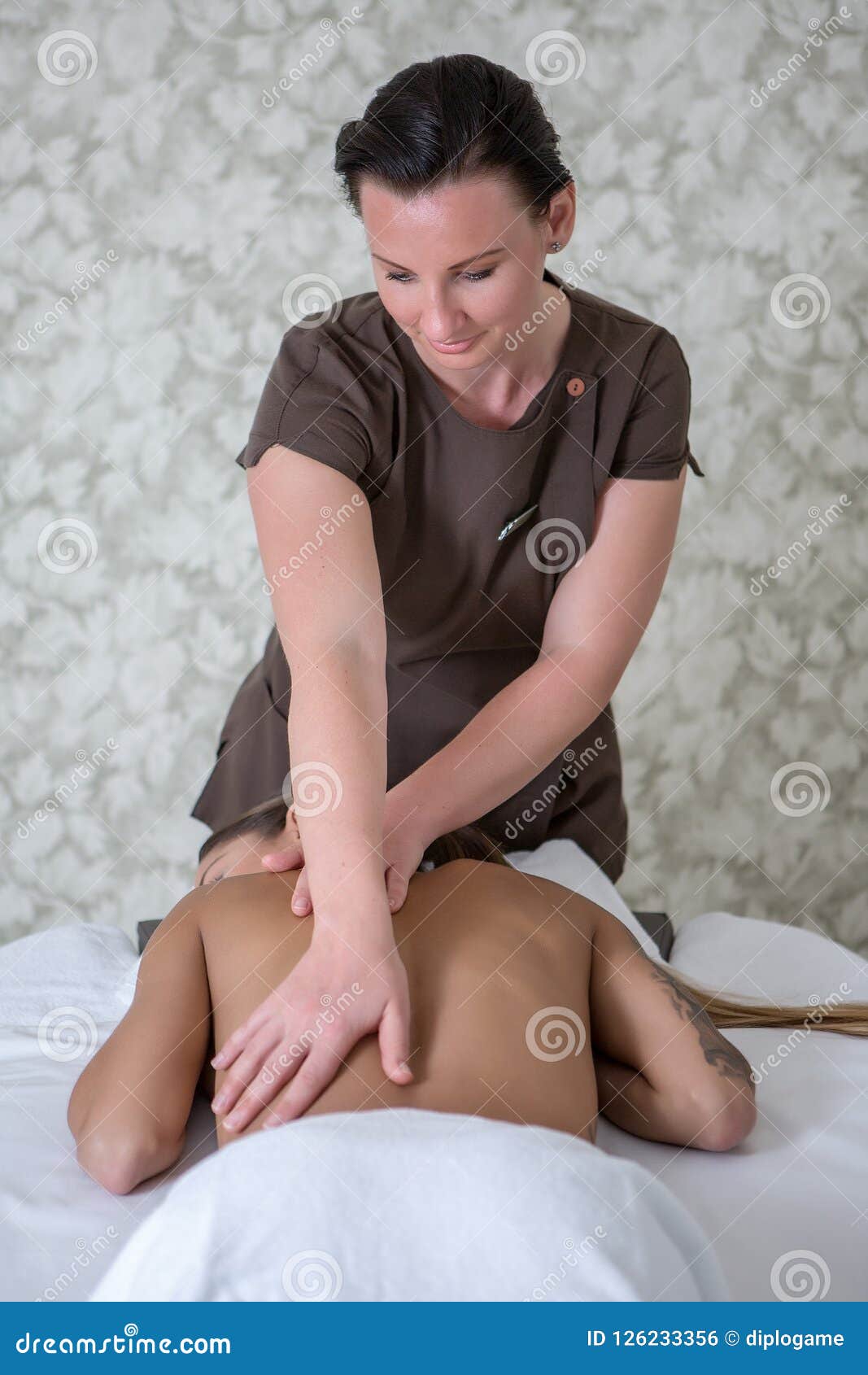 Professional Nude Massage Sweet Erin Desnudo