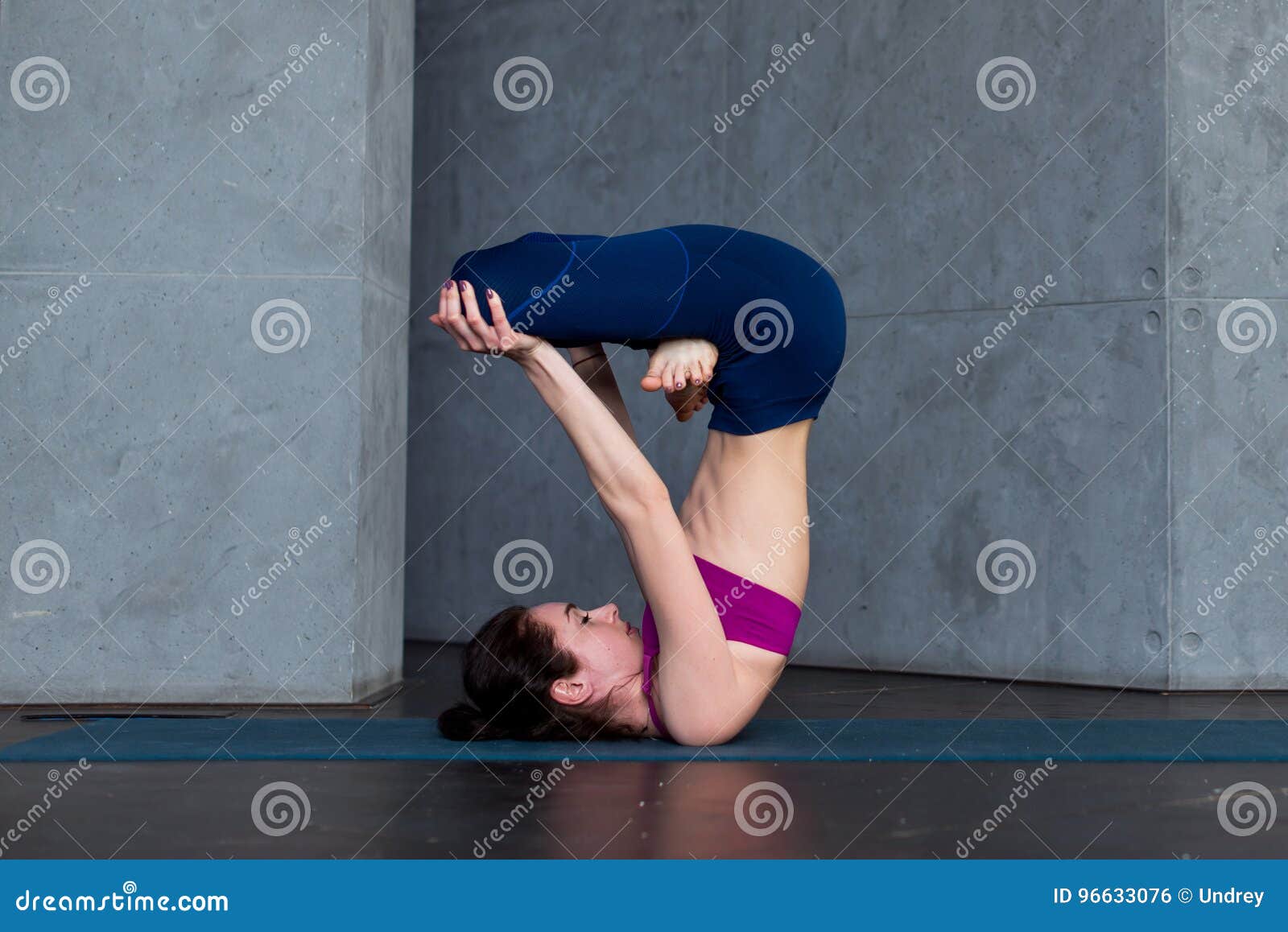 Extreme yoga hi-res stock photography and images - Alamy