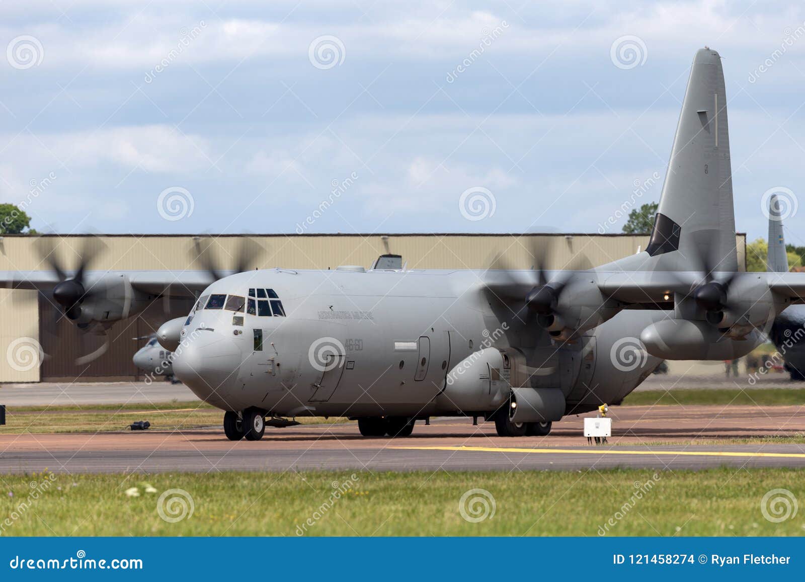 Aerei Militari Italiani MM62194 Del Carico Di Aeronautica Militare Italiana  Lockheed Martin C-130J-30 Ercole Dell'aeronautica Immagine Stock Editoriale  - Immagine di volo, airlift: 121458274