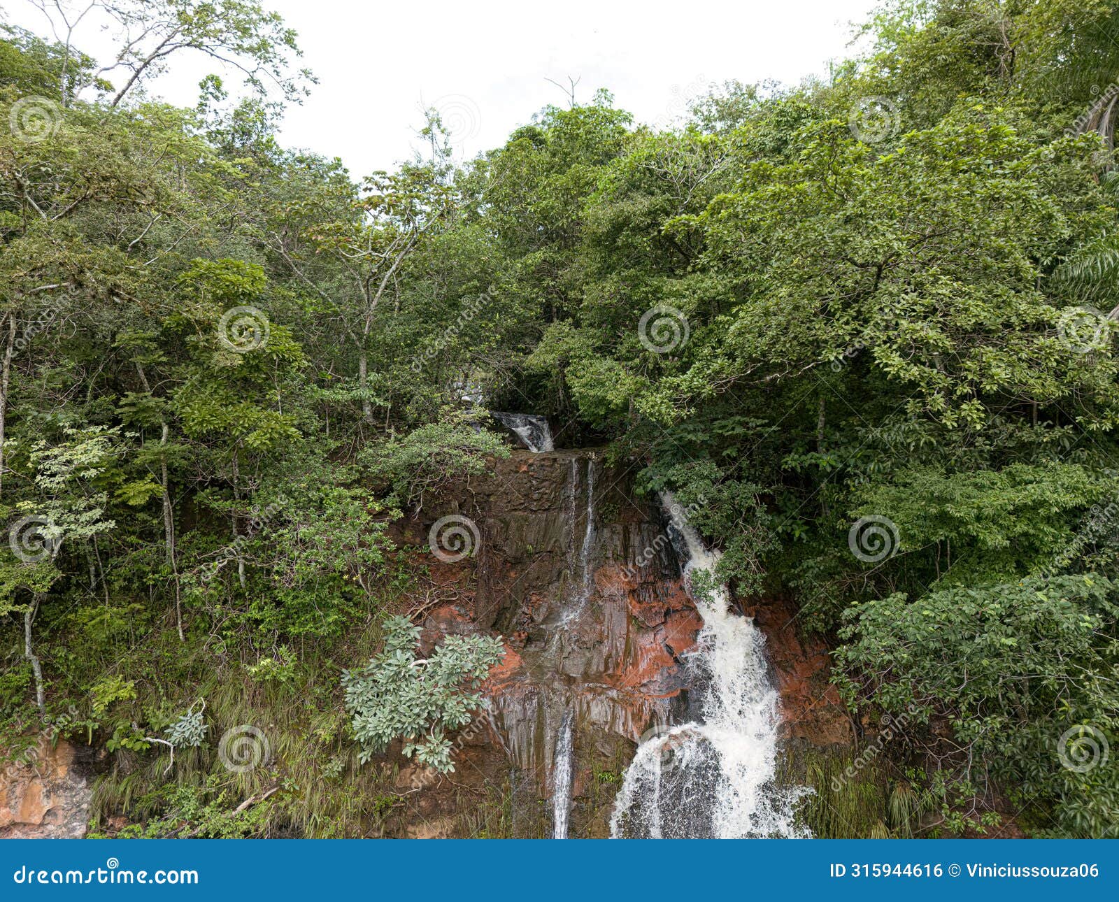 waterfall cachoeira do socorro natural tourist spot in cassilandia