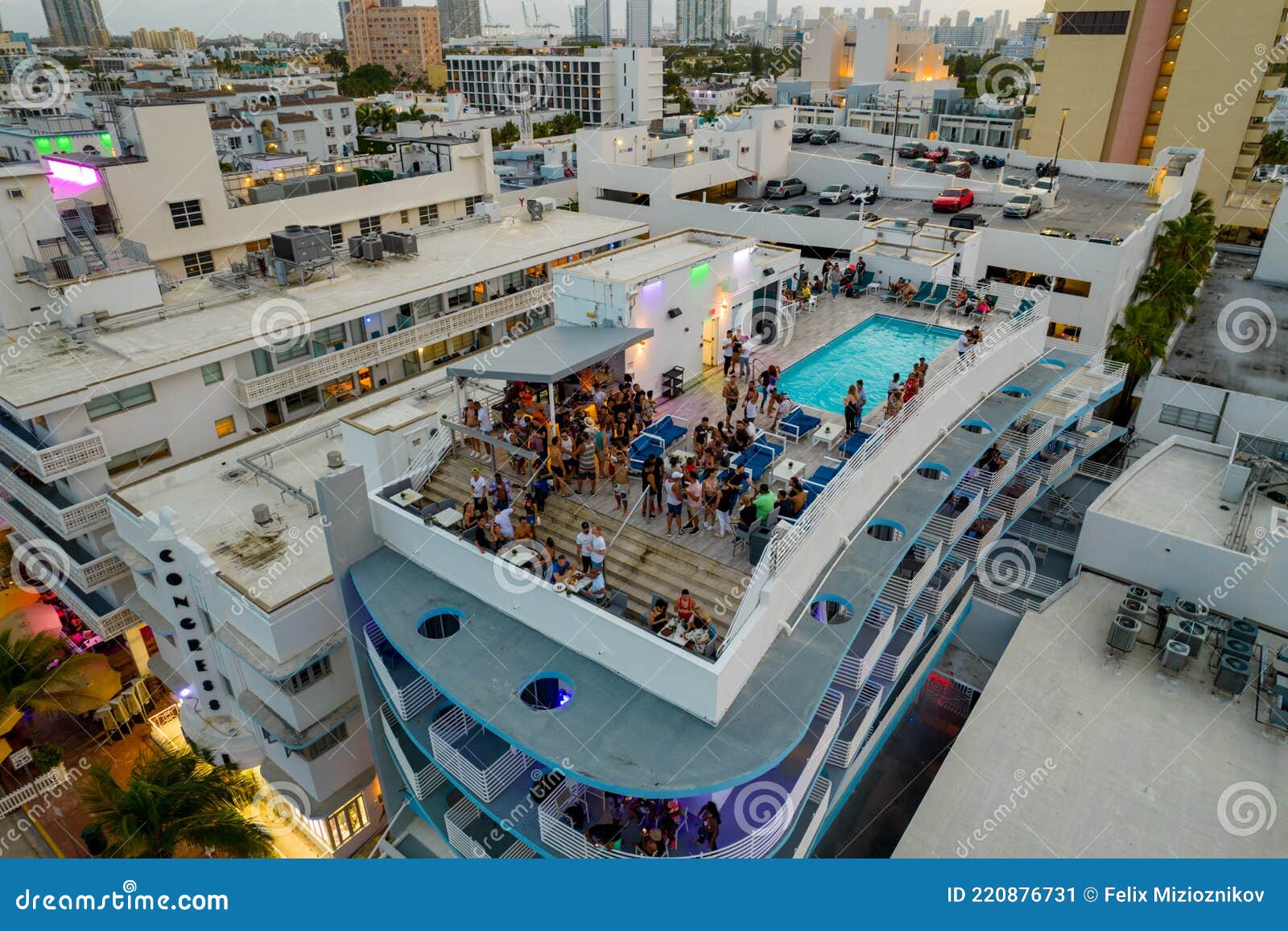 Pool party em Miami Beach - 2021