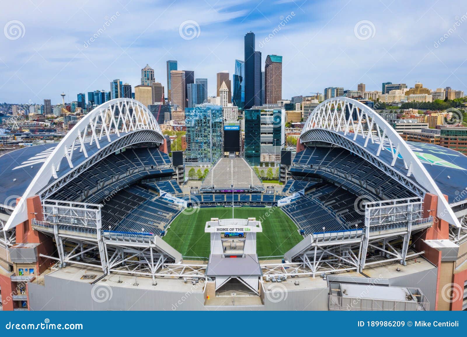 seattle seahawks stadium design
