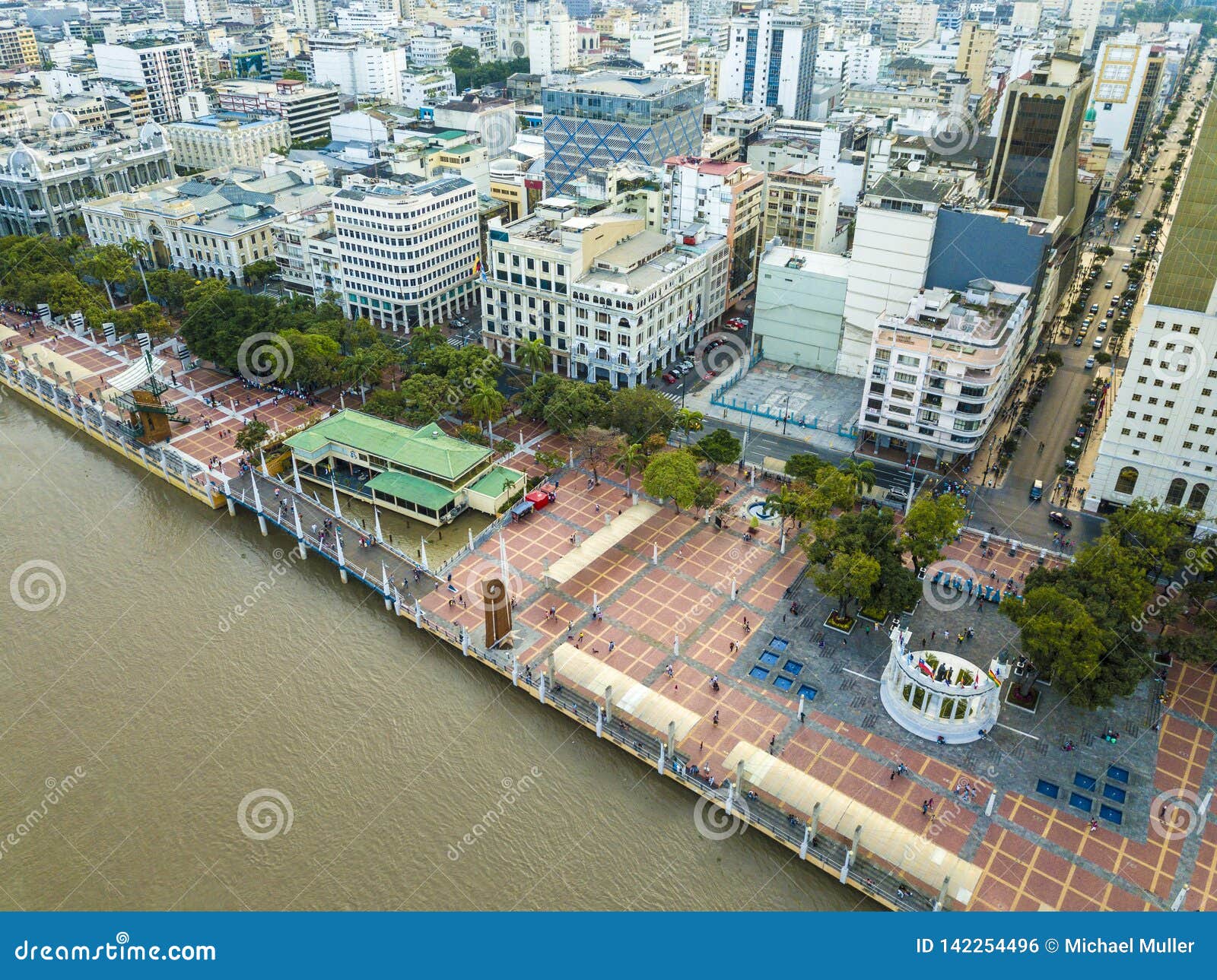 La Perla (Guayaquil) - Wikipedia, la enciclopedia libre