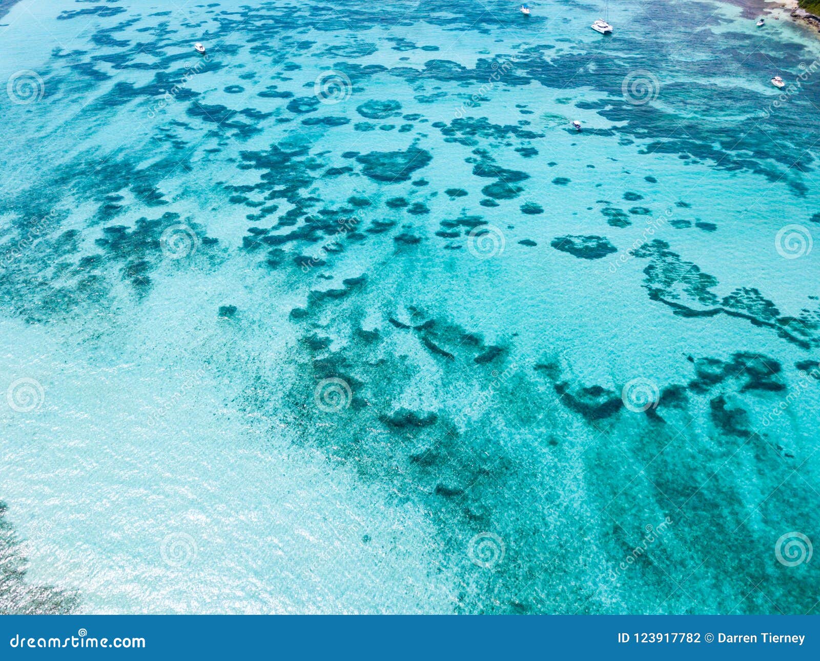 an aerial view of isla mujeres in cancun, mexico