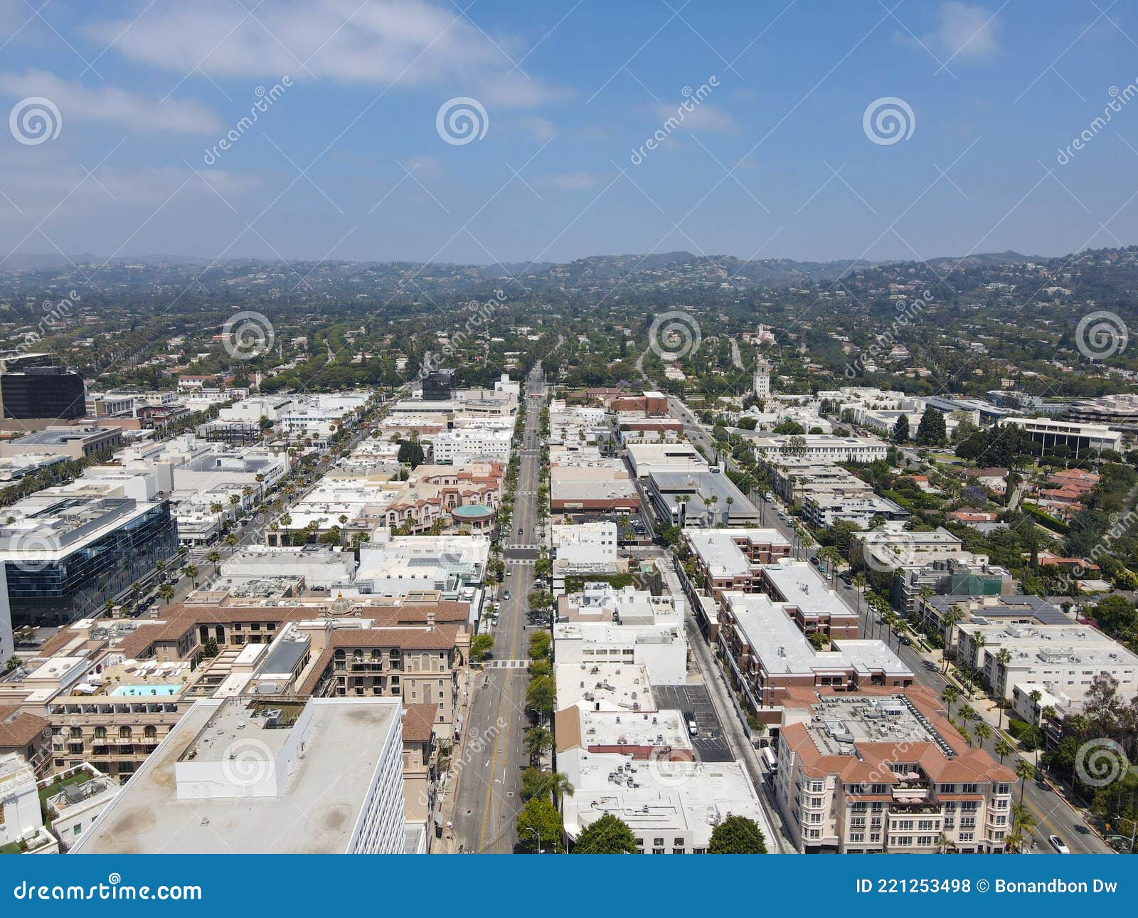 Rodeo Drive - Los Angeles' Luxury Shopping Area