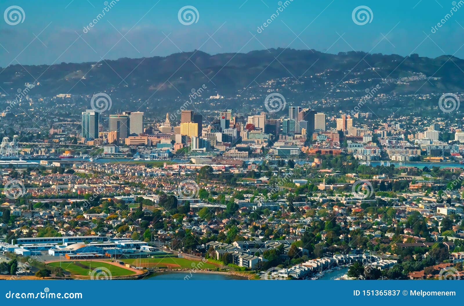 Aerial view of Oakland, CA stock image. Image of modern - 151365837