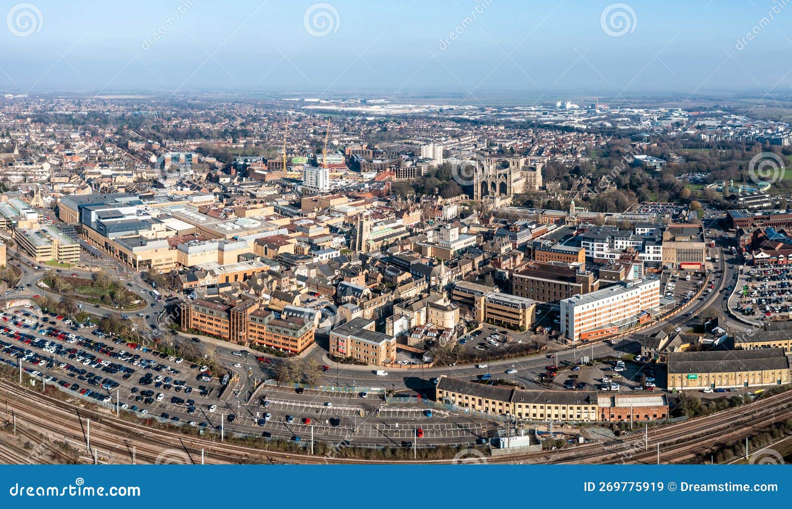 Multistorey car park cardiff hi-res stock photography and images - Alamy