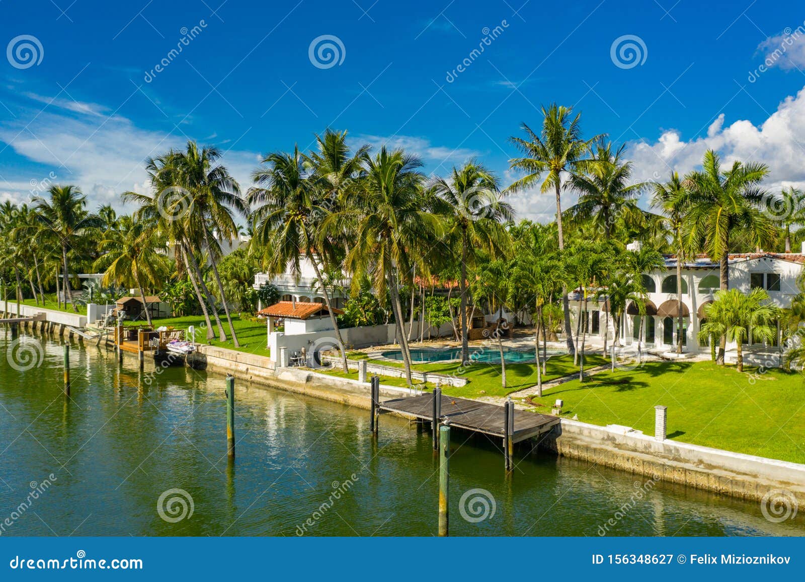 aerials of miami beach luxury homes on the water
