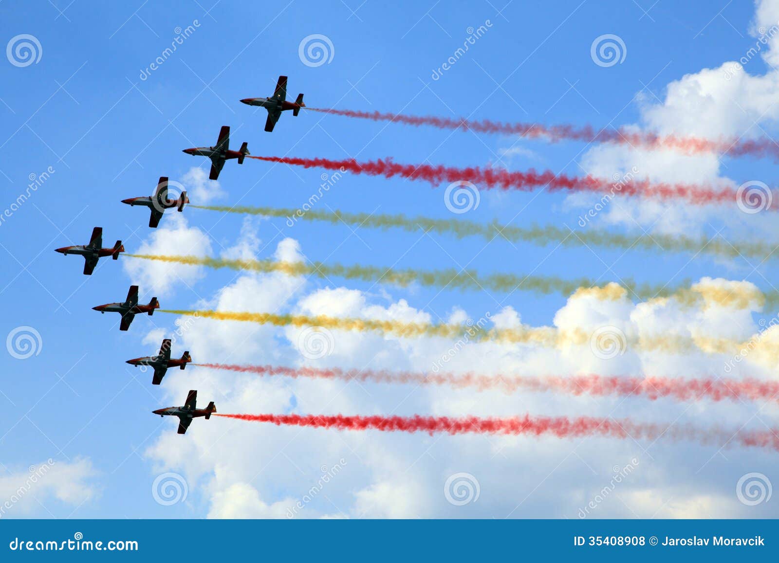 aerobatic demonstration team patrulla aquila