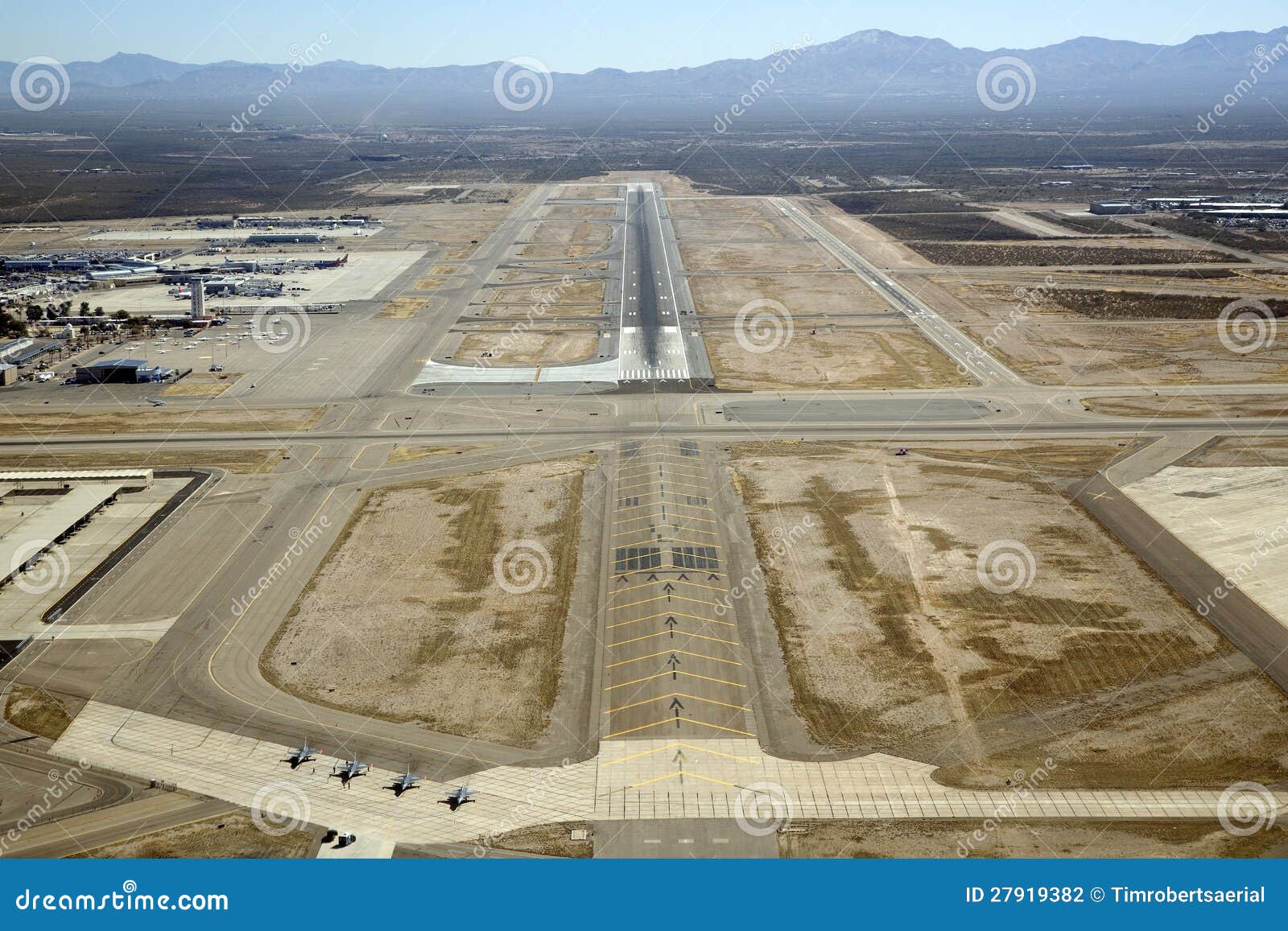 Ideia piloto da aproximação da aterragem no aeroporto internacional de Tucson