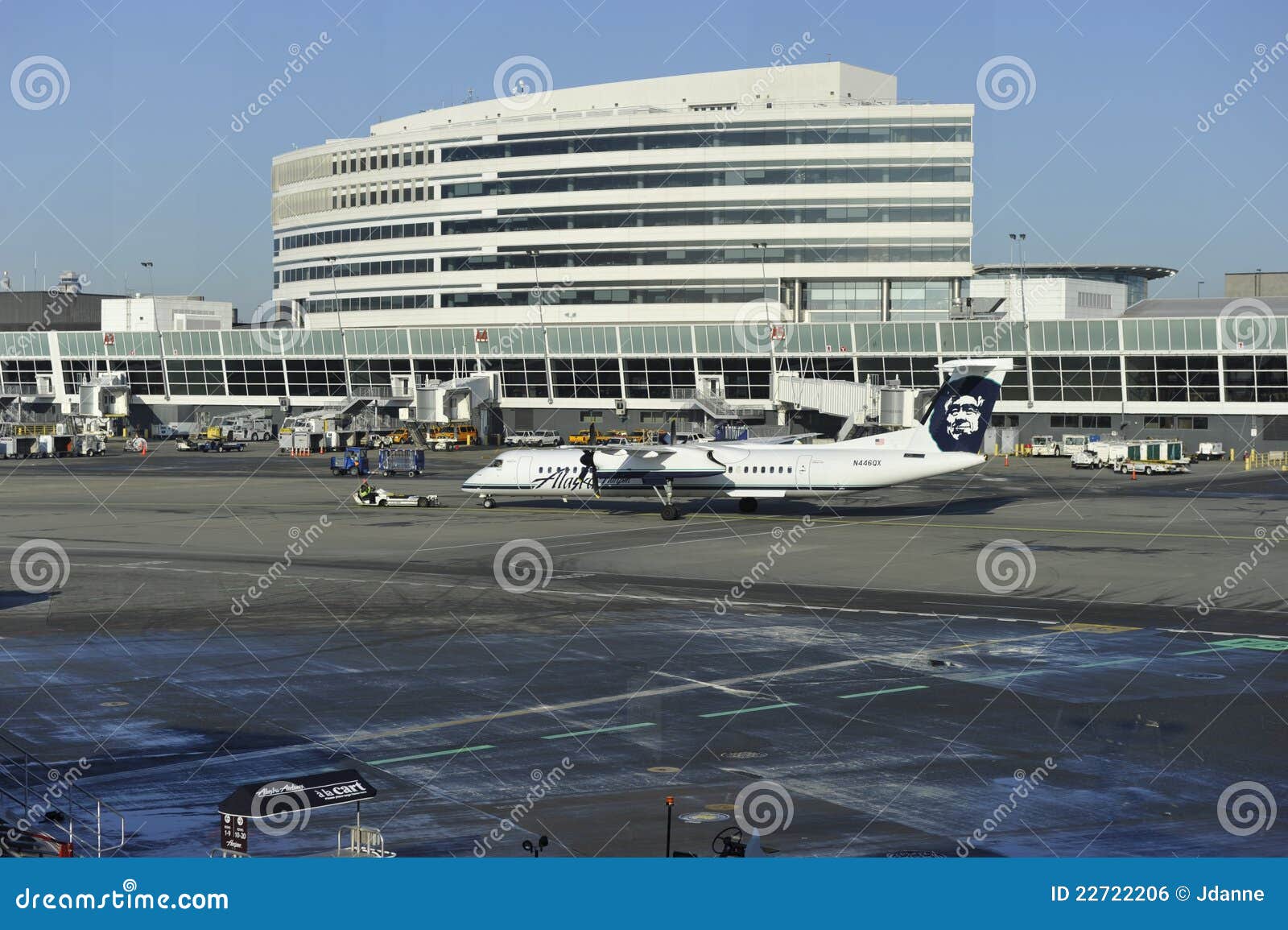 Tacoma- AIS Aeropuerto-de-seattle-tacoma-terminal-principal-22722206