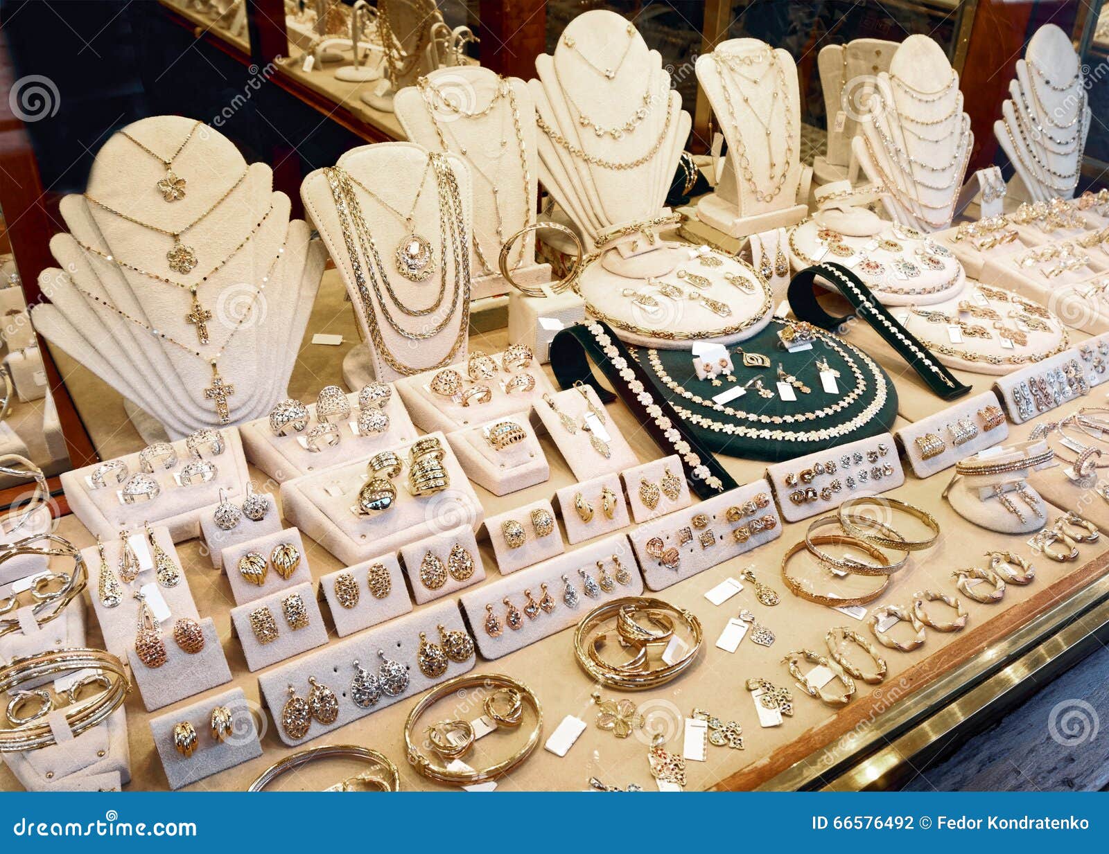 Affichage Du Marché De Bijoux, Modifié La Tonalité Photo stock Image