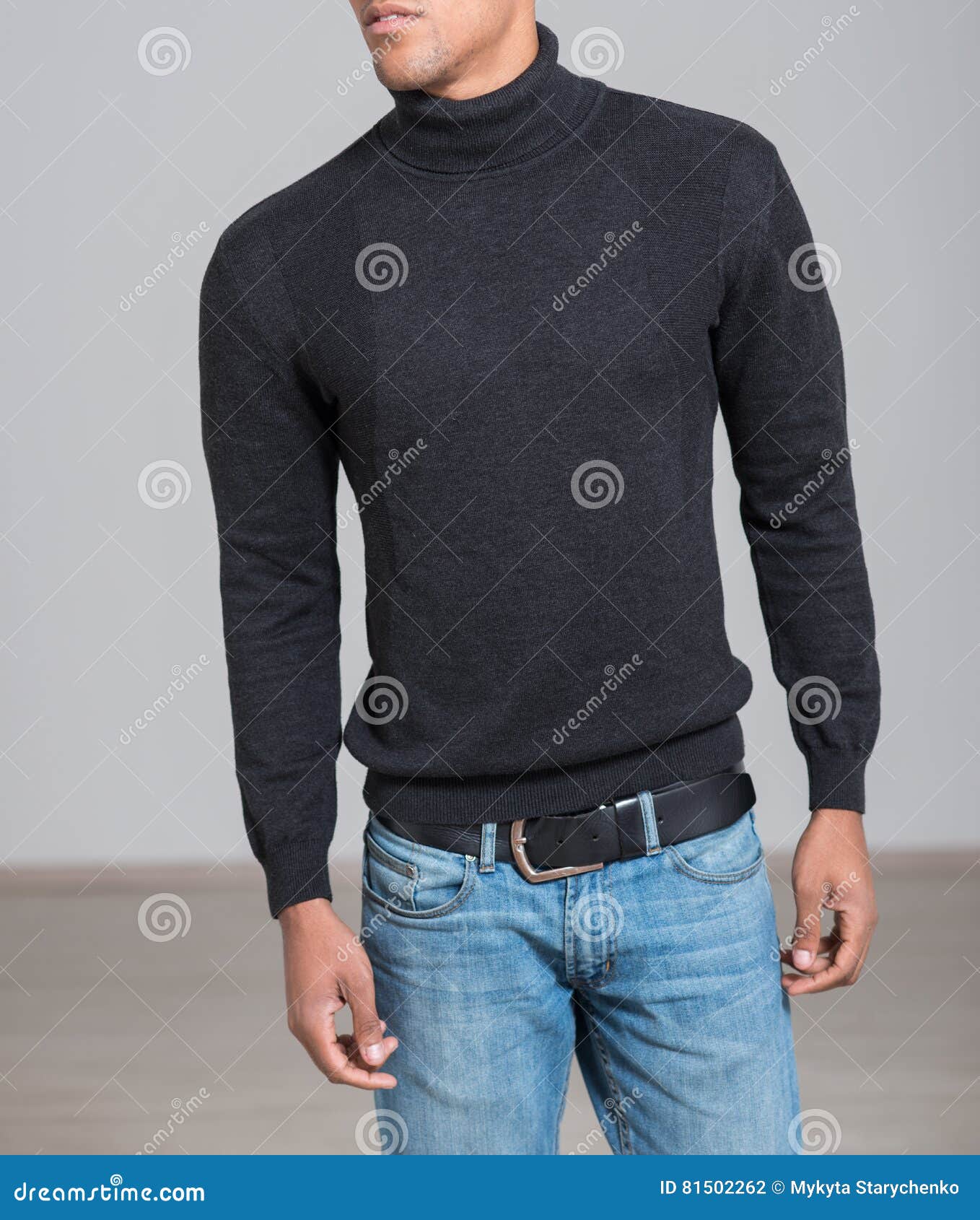 computer Rådgiver krybdyr African-american Casual Man Wearing Black Sweater and Blue Jeans. Stock  Photo - Image of casual, person: 81502262