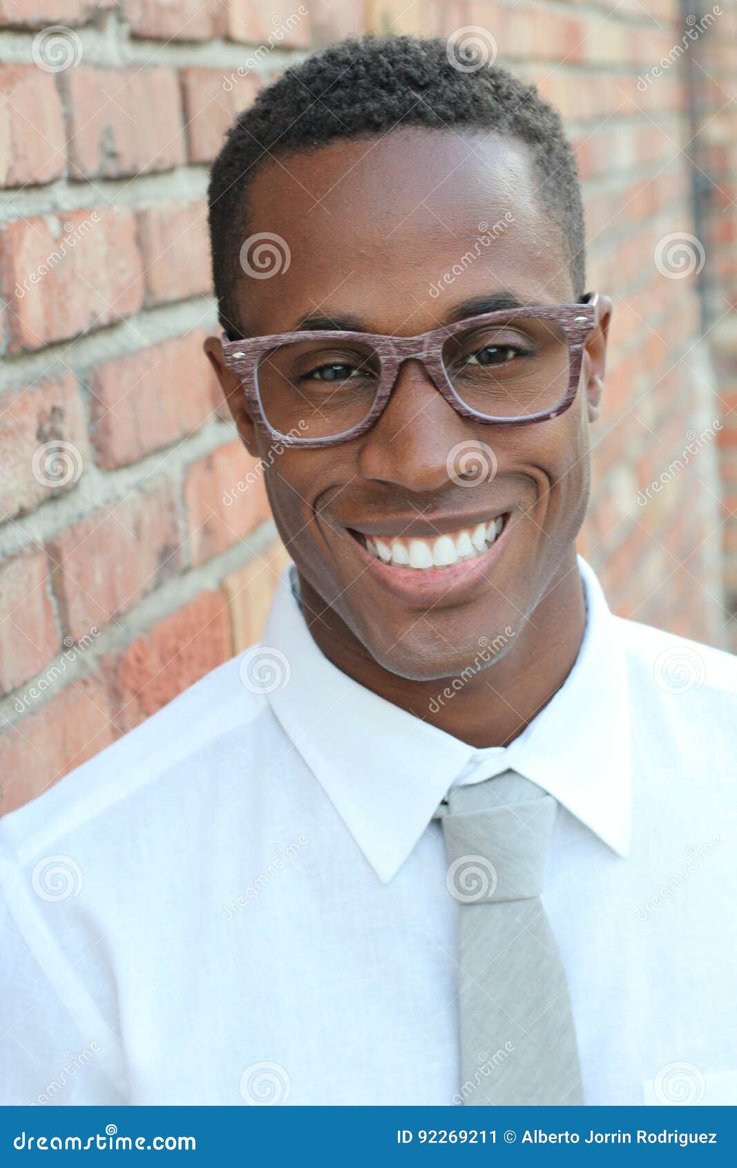Chaiselong Monica Nordamerika African American Man Wearing Glasses Portrait Stock Image - Image of  blindness, lifestyle: 92269211