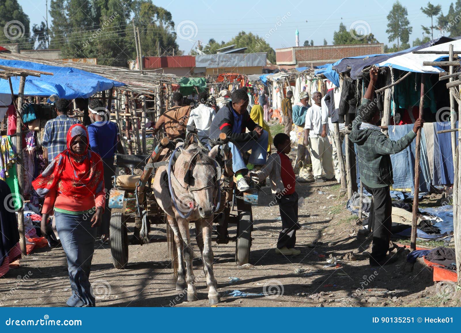 African market in Ethiopia editorial photo. Image of street 90135251