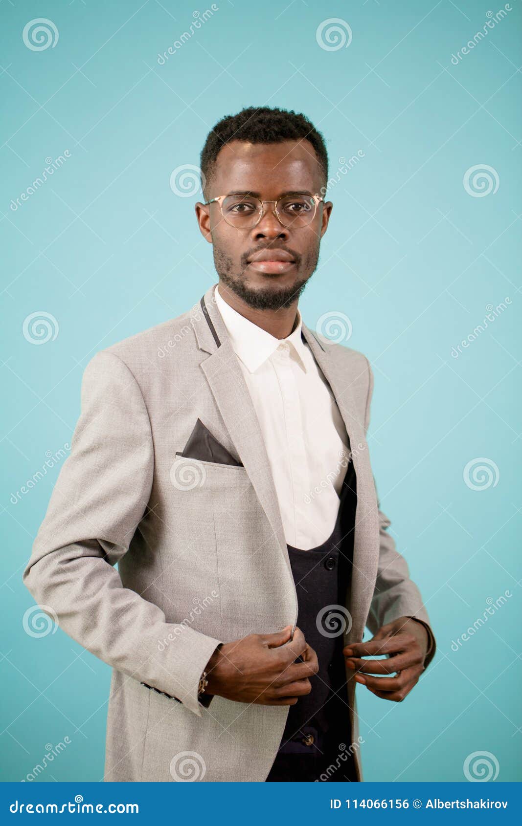 africanamerican black man wearing glasses in stylish clothers