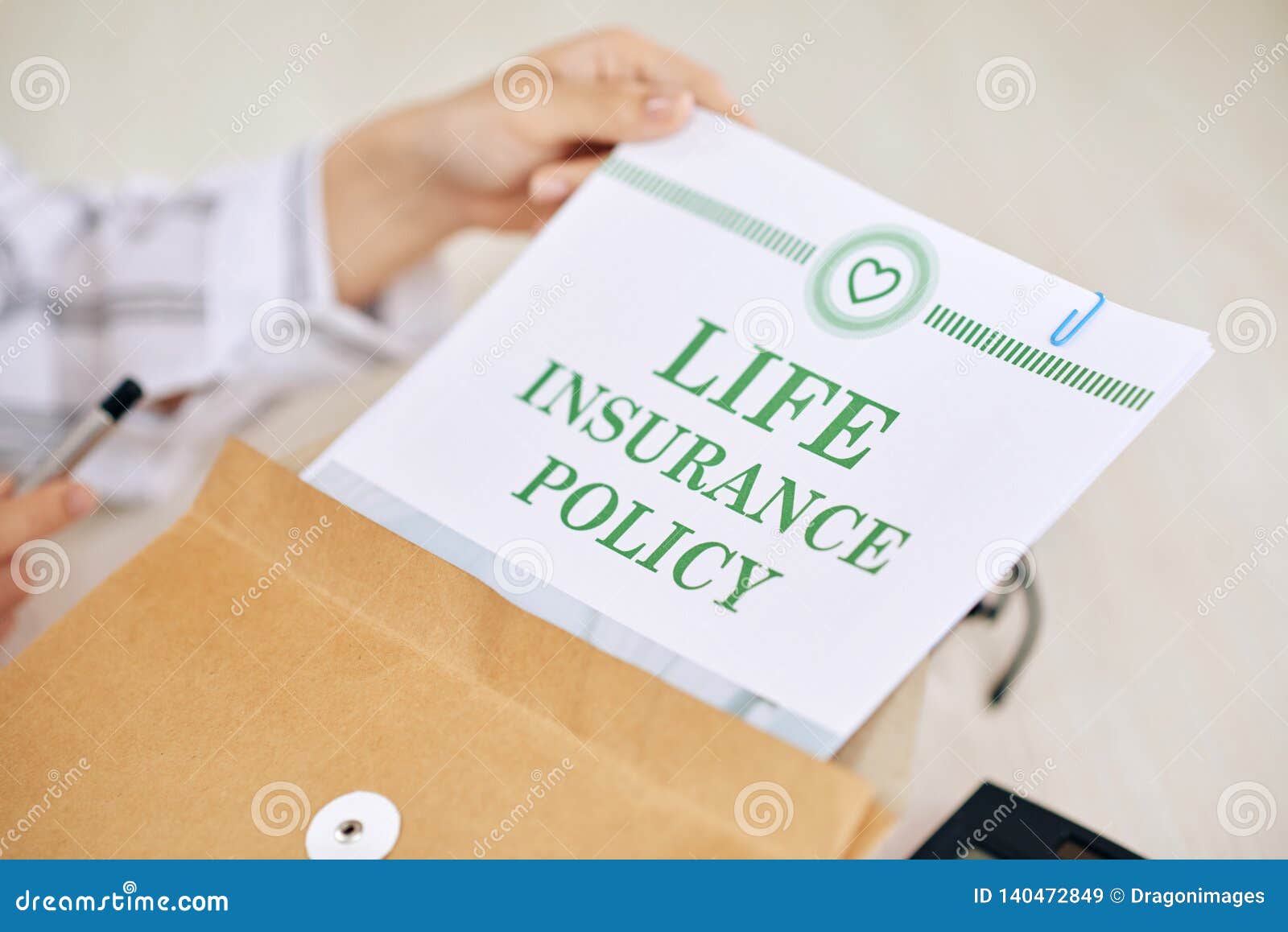 Agent With Contract Of Life Insurance Policy Stock Image - Image of guarantee, desk: 140472849