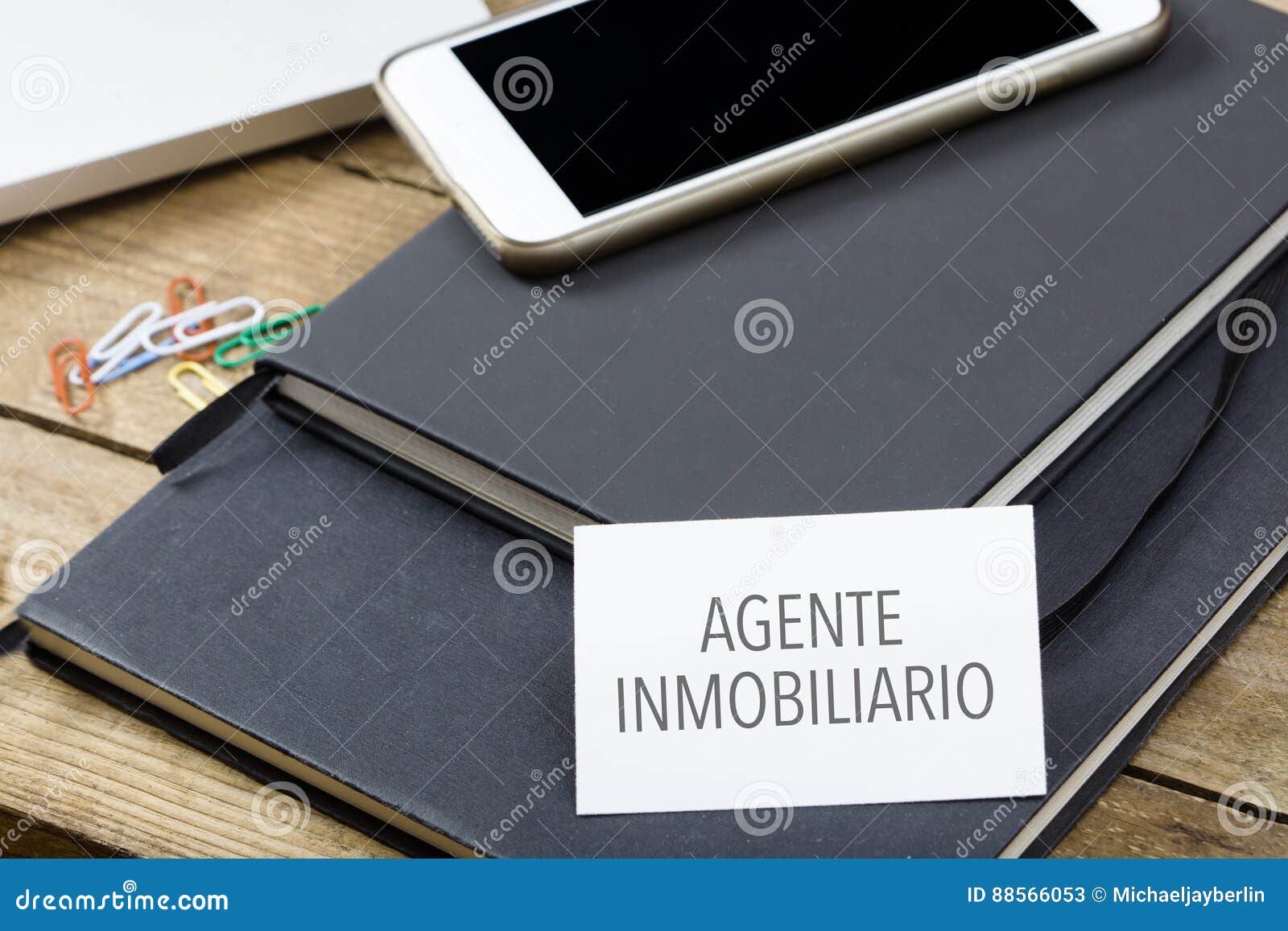 agente inmobiliario, spanish text for realtor business card on o