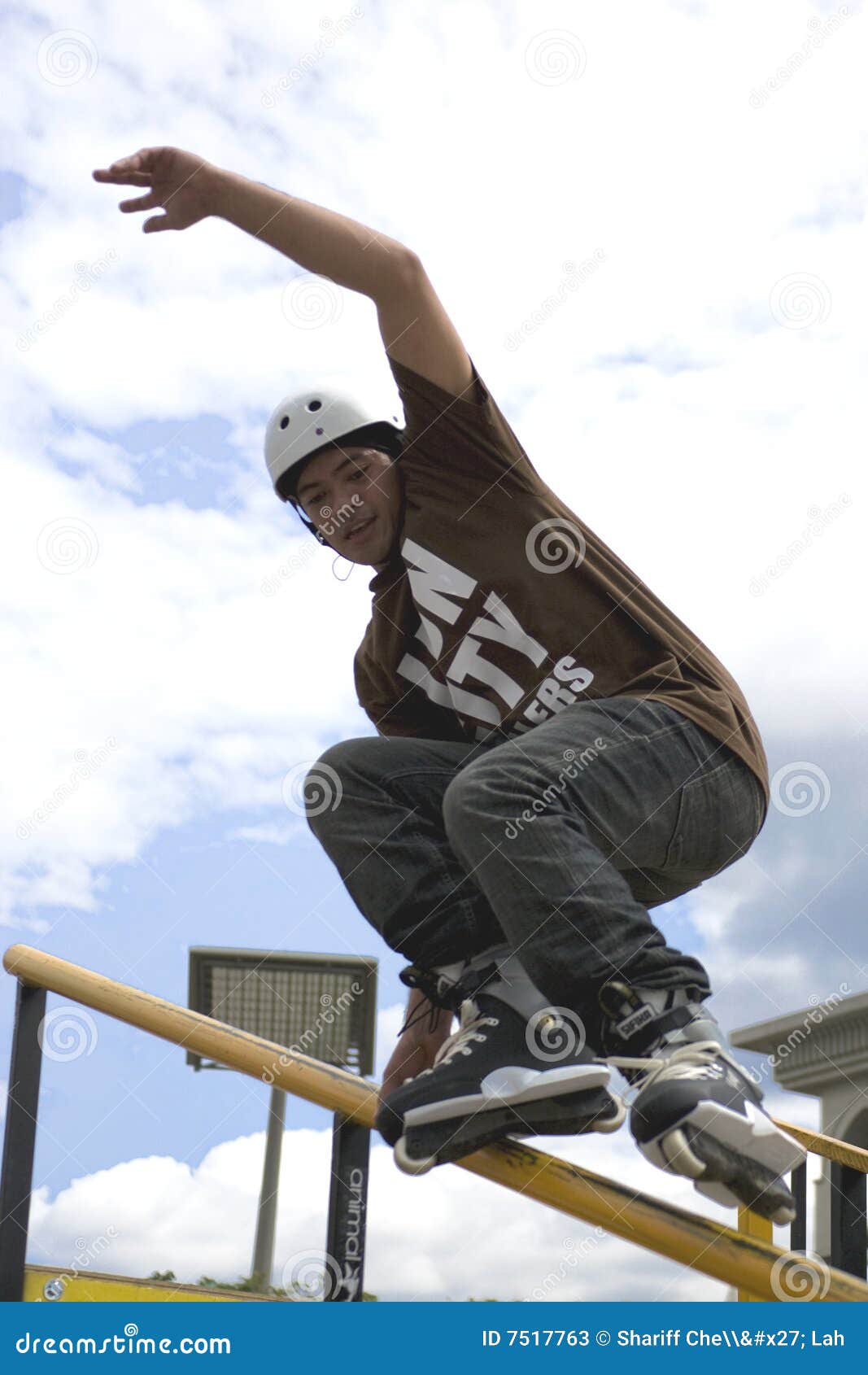 Aggressive Inline Skating (Handrail 