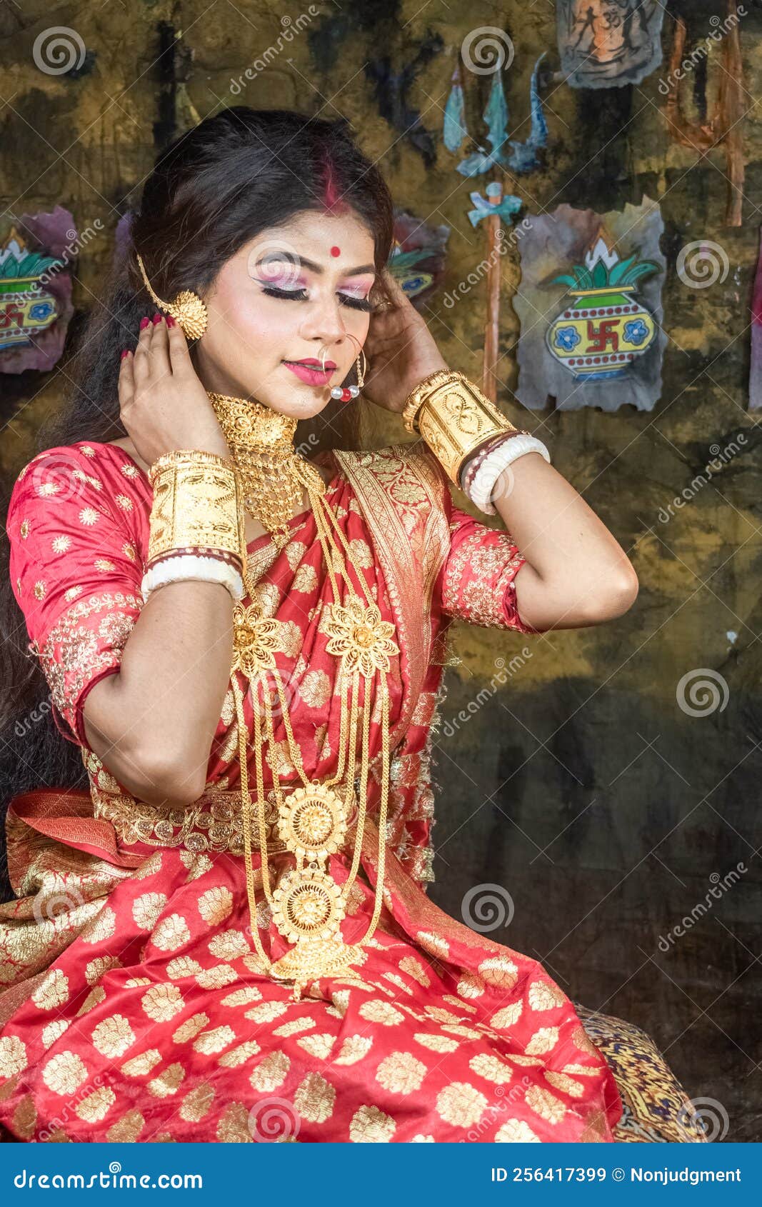 Traditional Self portrait ideas | Anshika Soni | Photoshoot ideas | diwali  photoshoot ideas | Girl photography poses, Teen photography poses, Indian  photoshoot