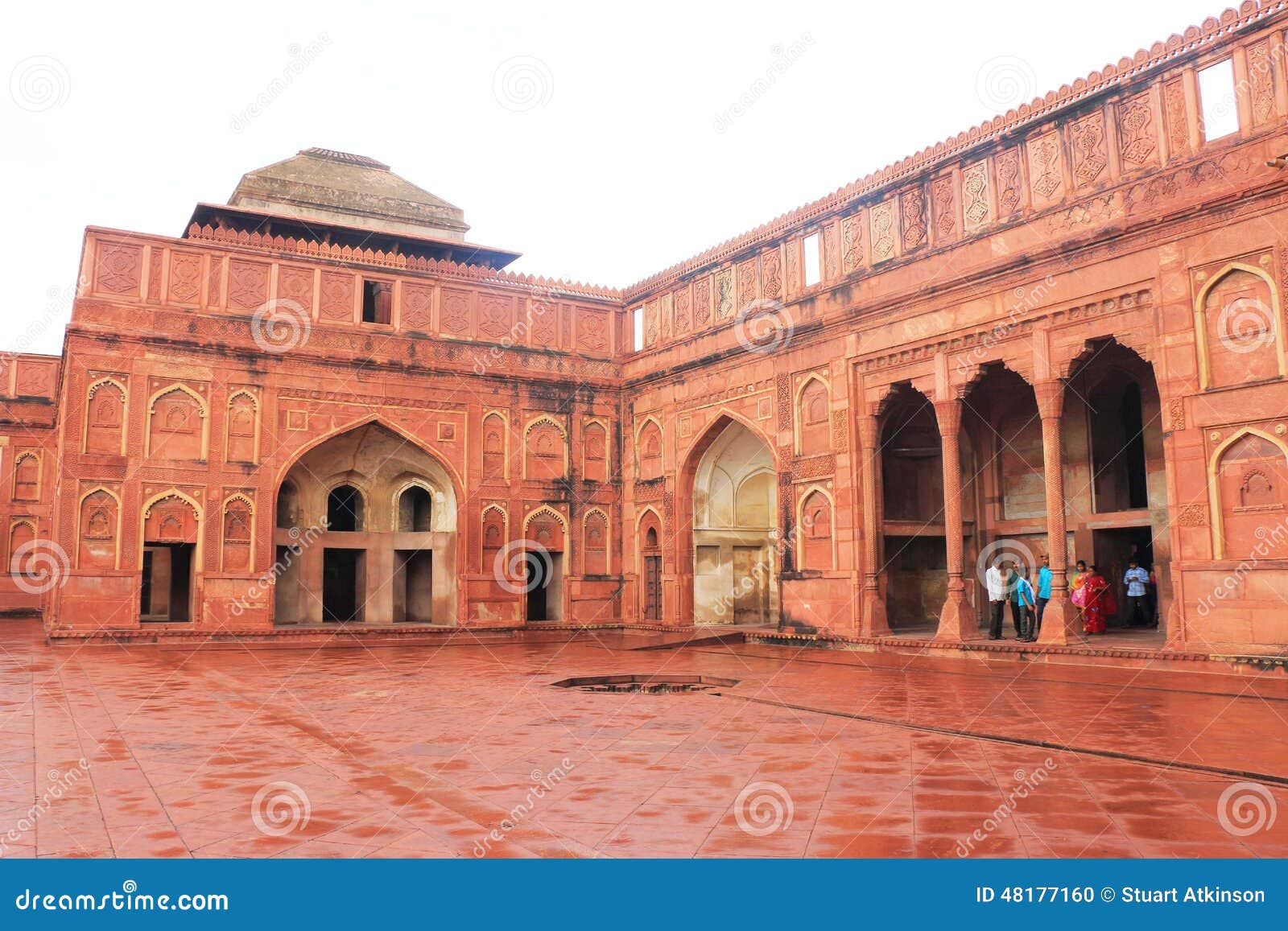 Agra Red Fort, Uttar Pradesh, India Editorial Image - Image of fastness ...