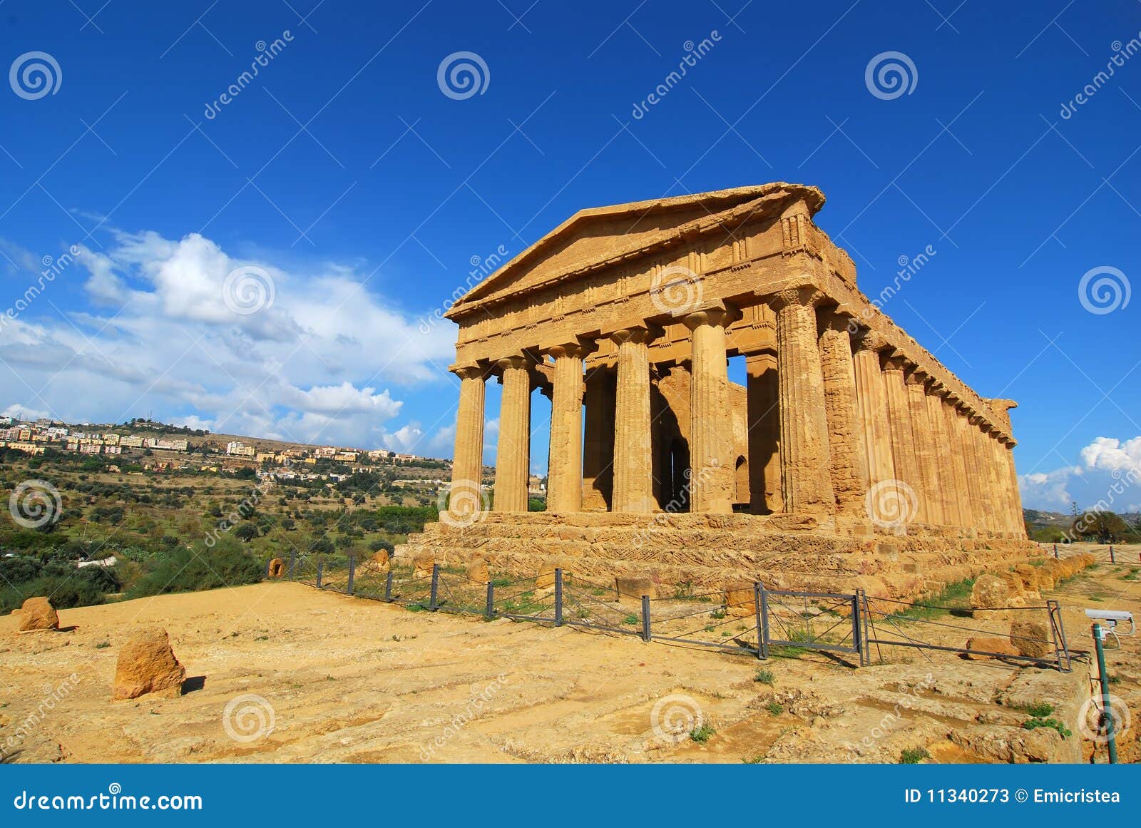 agrigento greek temple in sicily