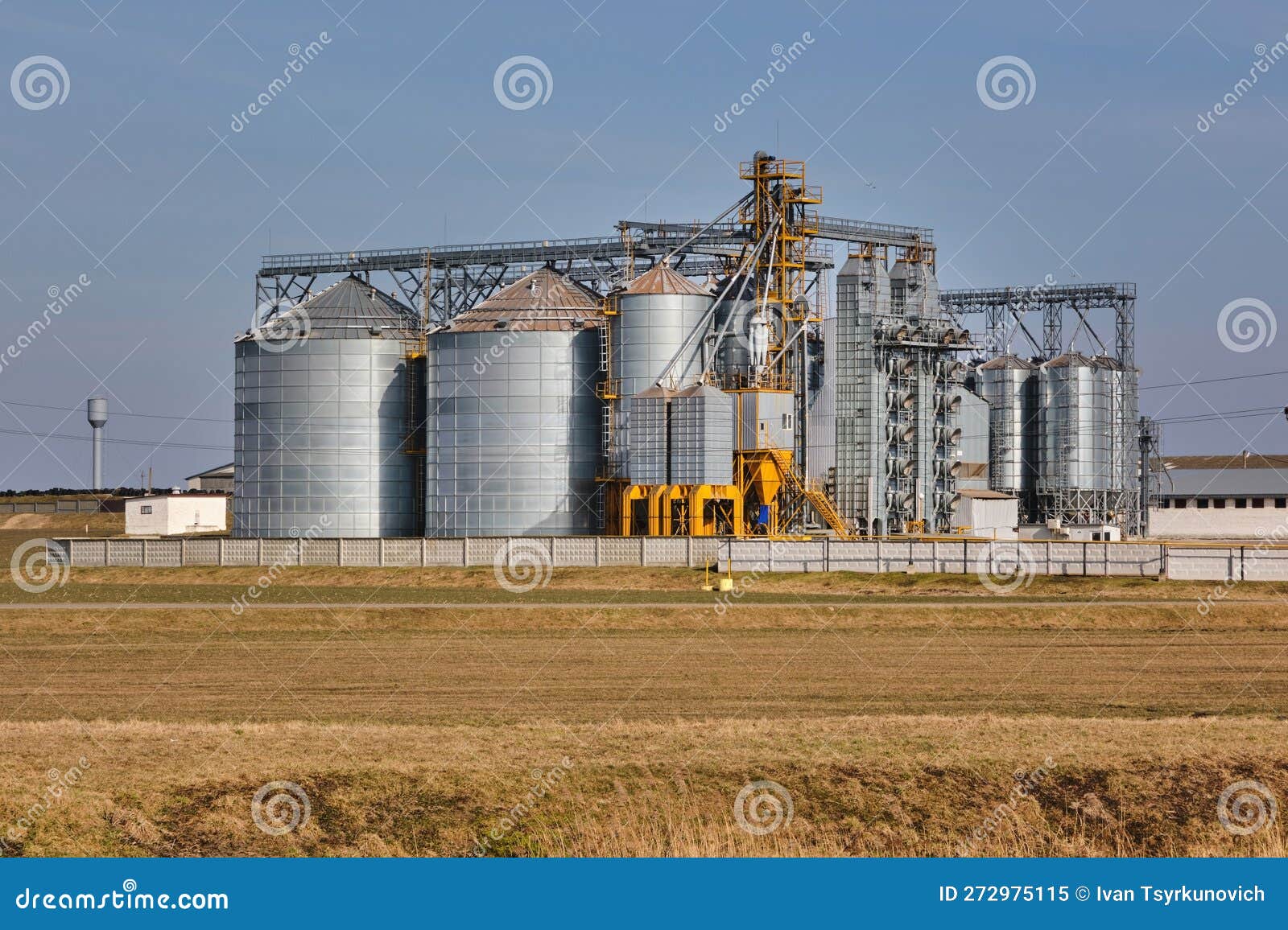 Agro Silos on Agroindustrial Complex and Grain Drying and Seeds