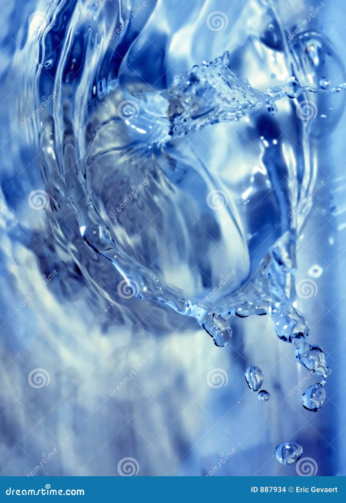 Agua dulce foto de archivo. Imagen de momento, contexto 887934