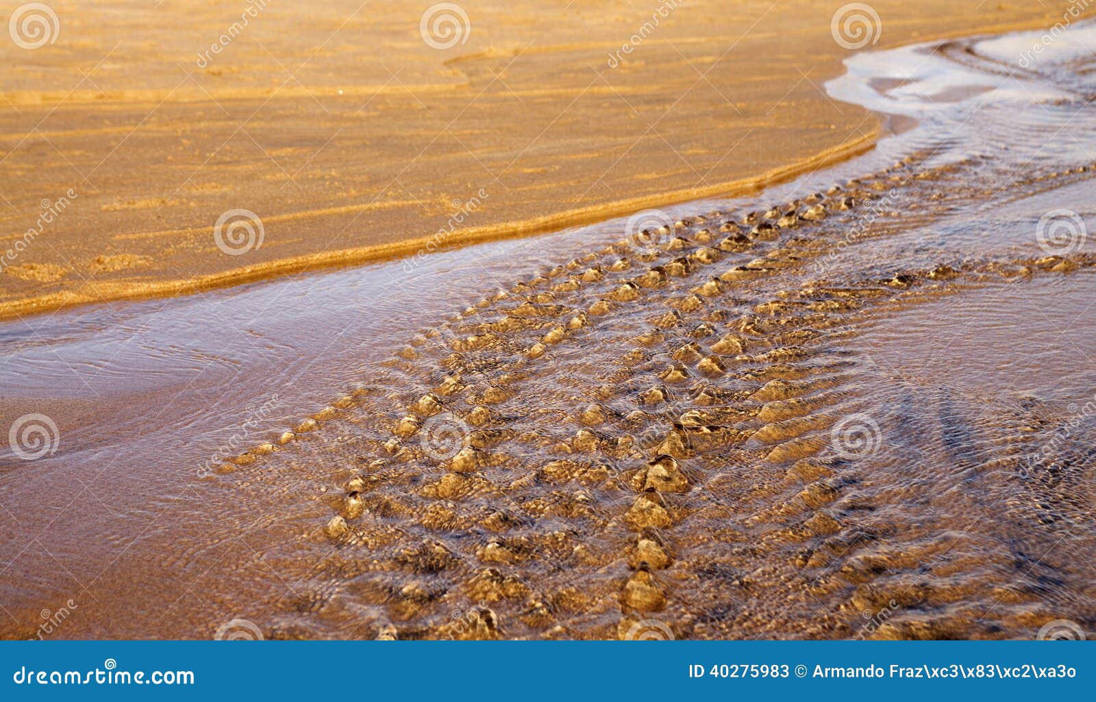 Agua dulce corriente imagen de archivo. Imagen de sunset 40275983