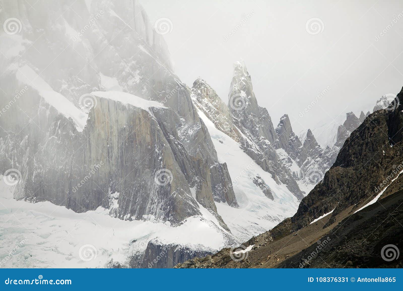 aguja bifida in the cerro torre group at the los glaciares national park, argentina