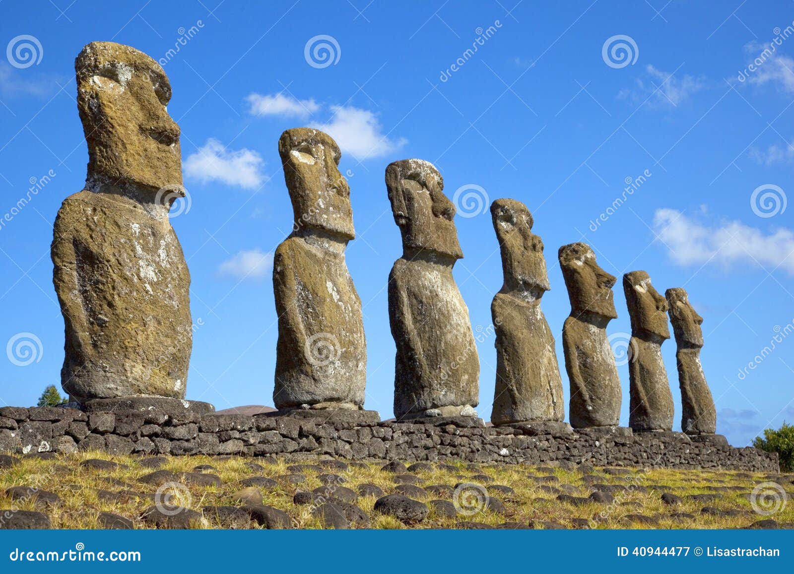 ahu akivi moai, rapa nui, easter island, chile.