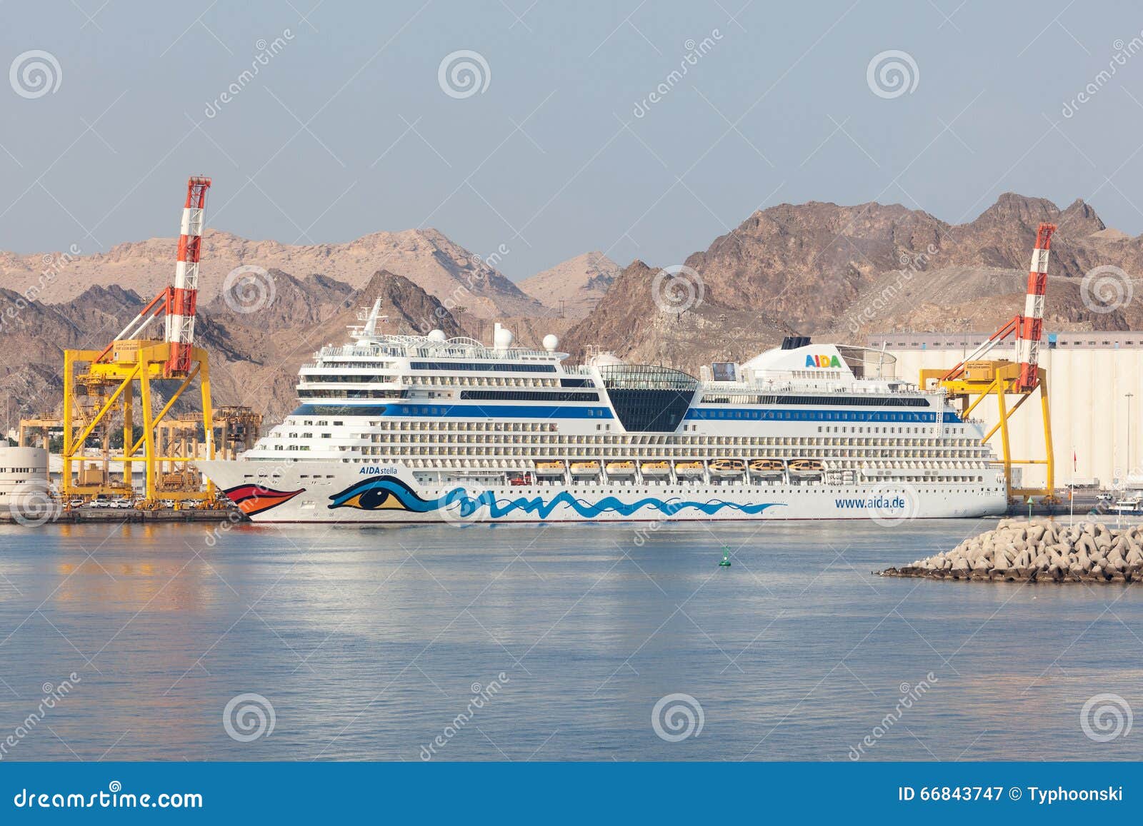 cruise ship oman