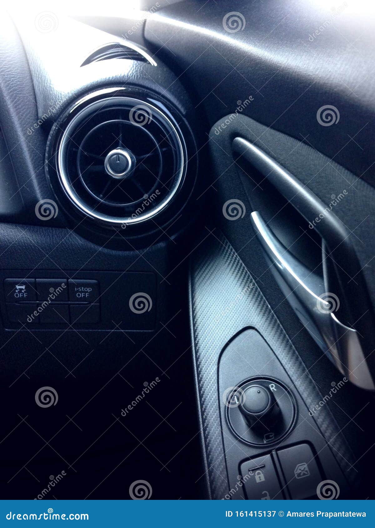 Air Conditioning System With The Door Handle And Control Panel