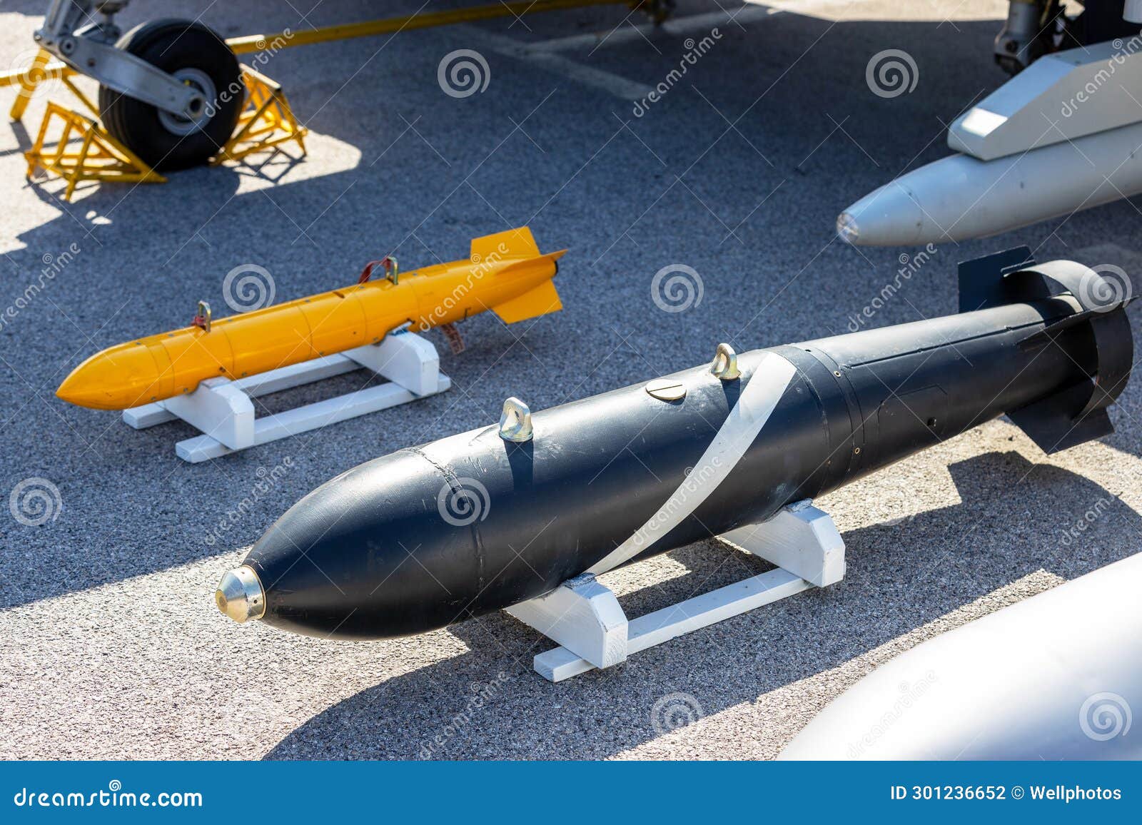 aerial unguided bomb used to be modified to glide bomb in the russia-ukraine war