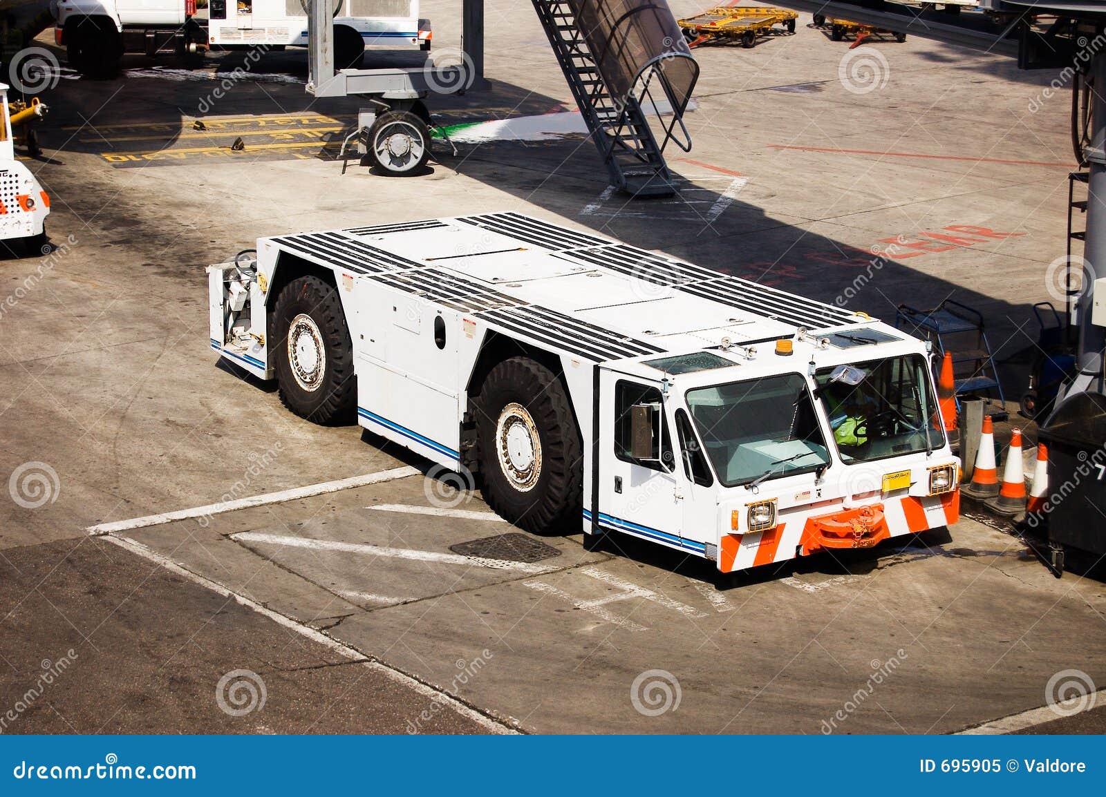 Aircraft Tow Tractor