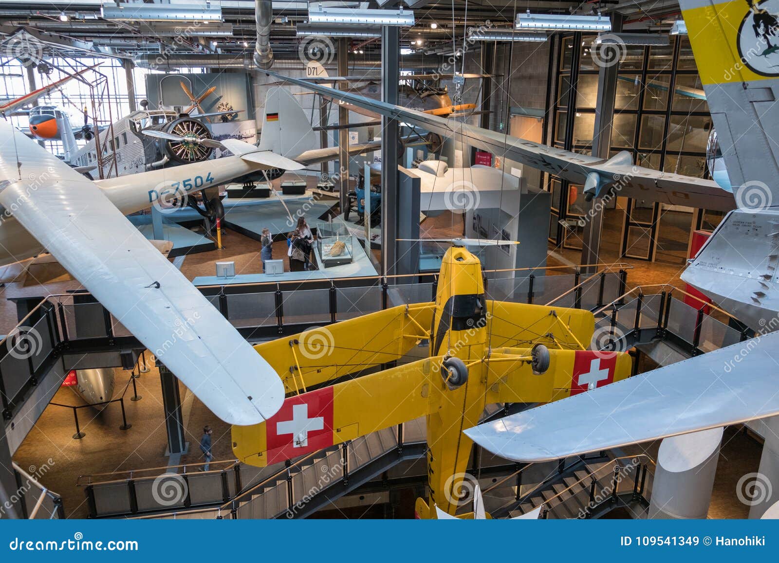Verrassend Airplanes At Aviation Exhibition Inside The German Museum Of XG-12