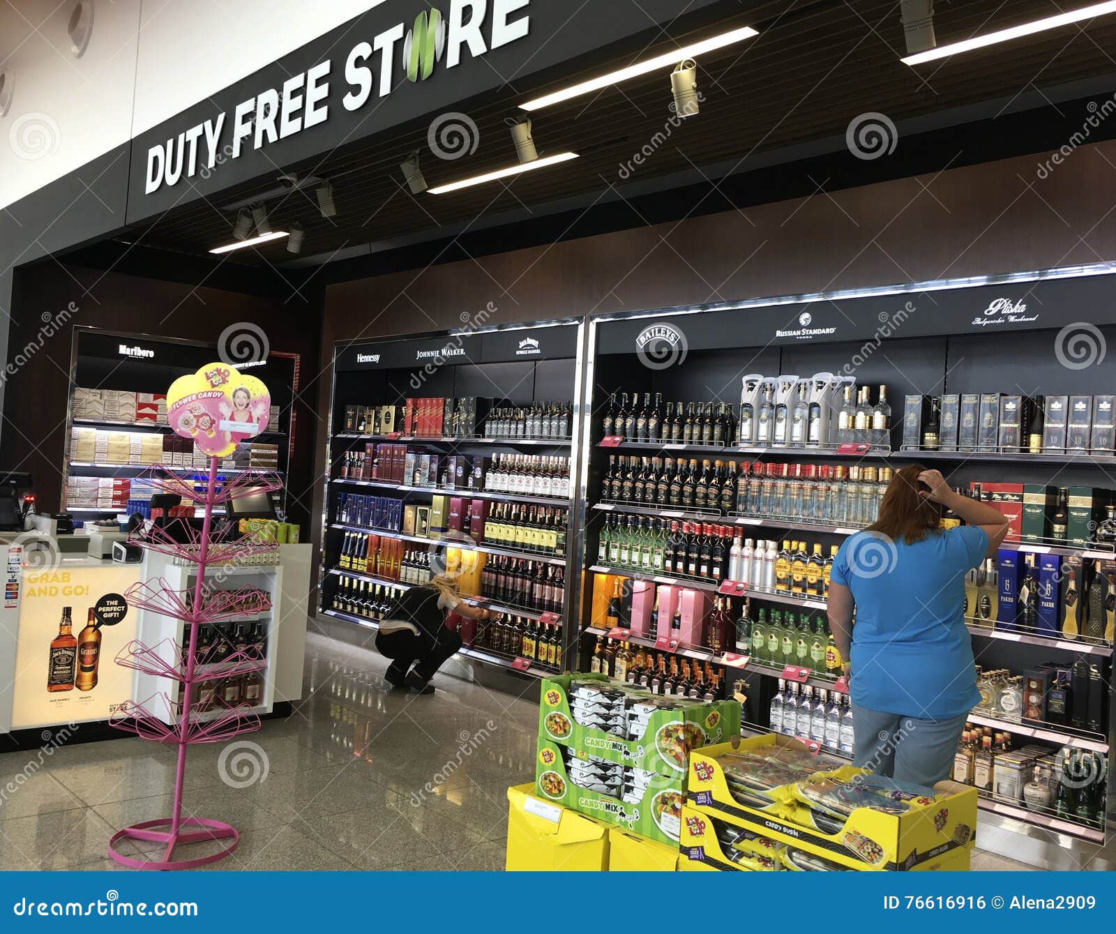 TIAT DUTY FREE SHOP SOUTH LIQUOR & TOBACCO