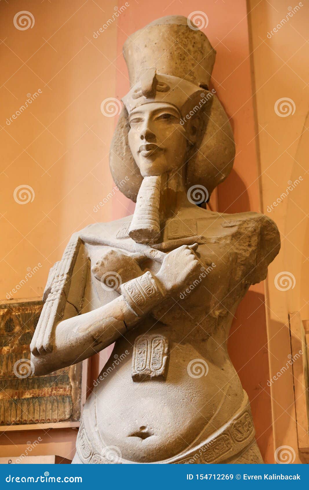 Akhenaten Statue in Egyptian Museum, Cairo, Egypt Editorial Stock Image ...