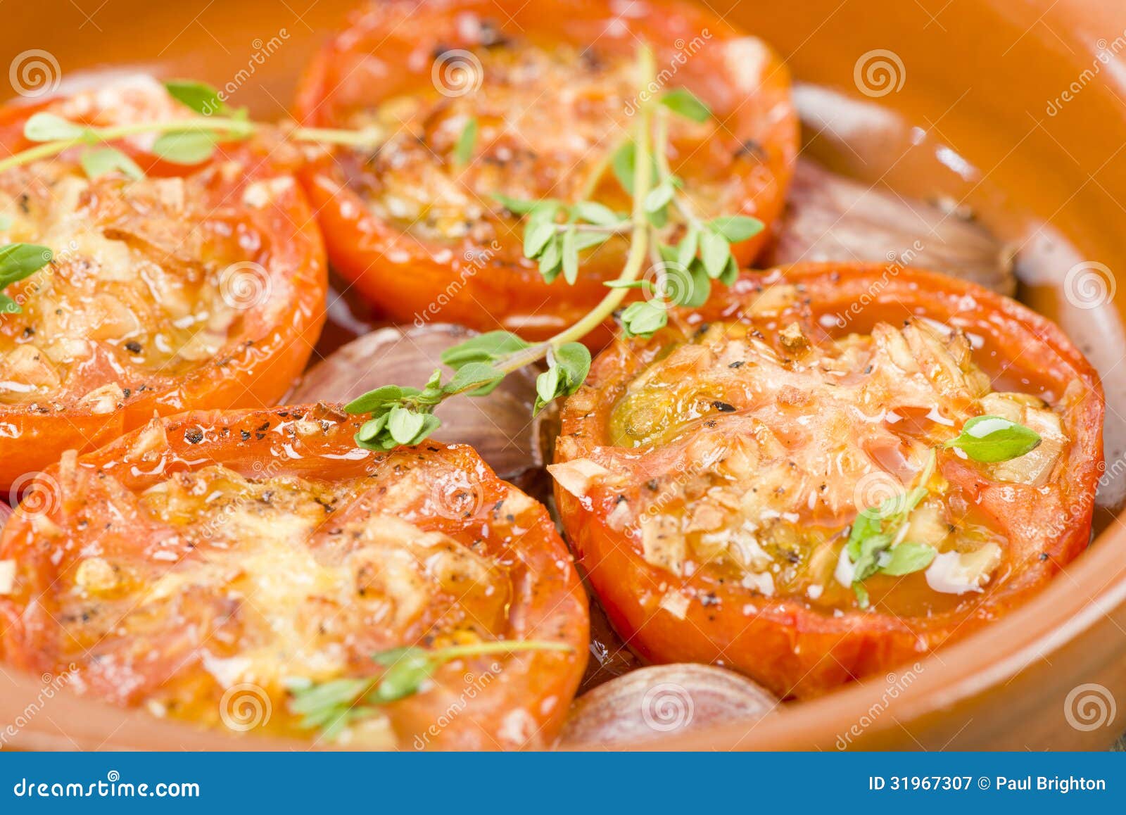 Al Ajillo di Tomates. Tapas spagnoli - Al Ajillo (pomodori di Tomates con aglio)