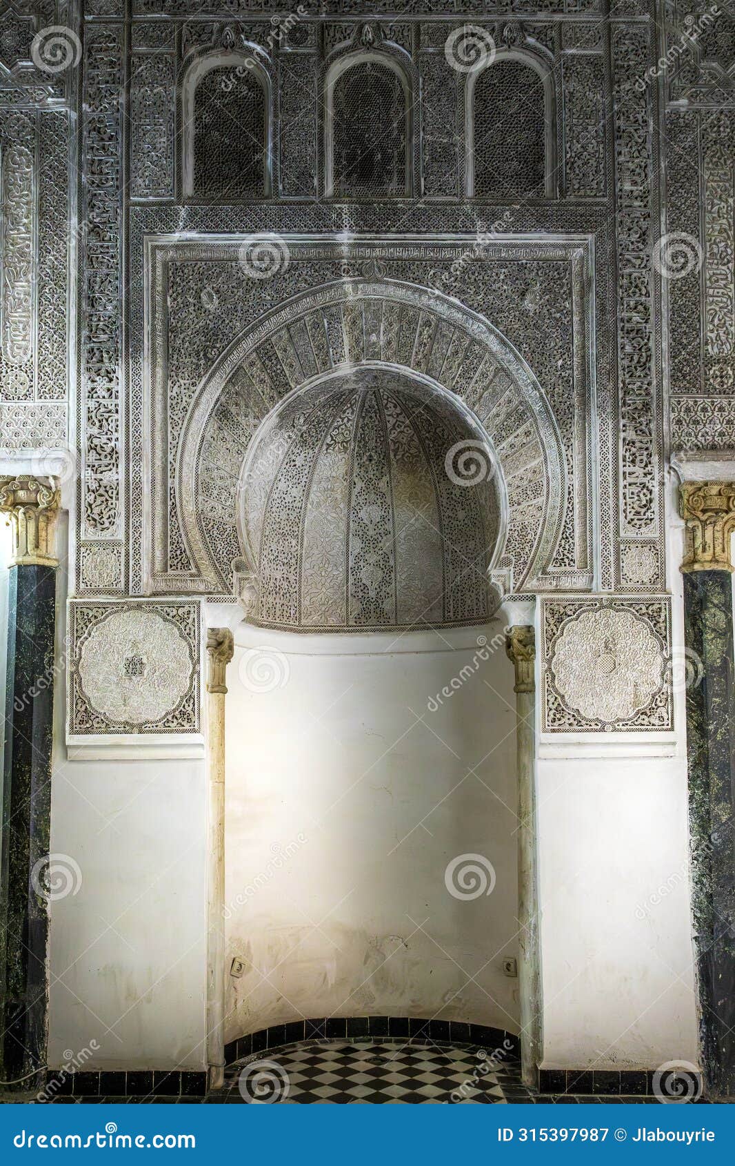 al-attarine madrasa, fez medina, morocco. it was built by the marinid sultan uthman ii abu said in 1323-5