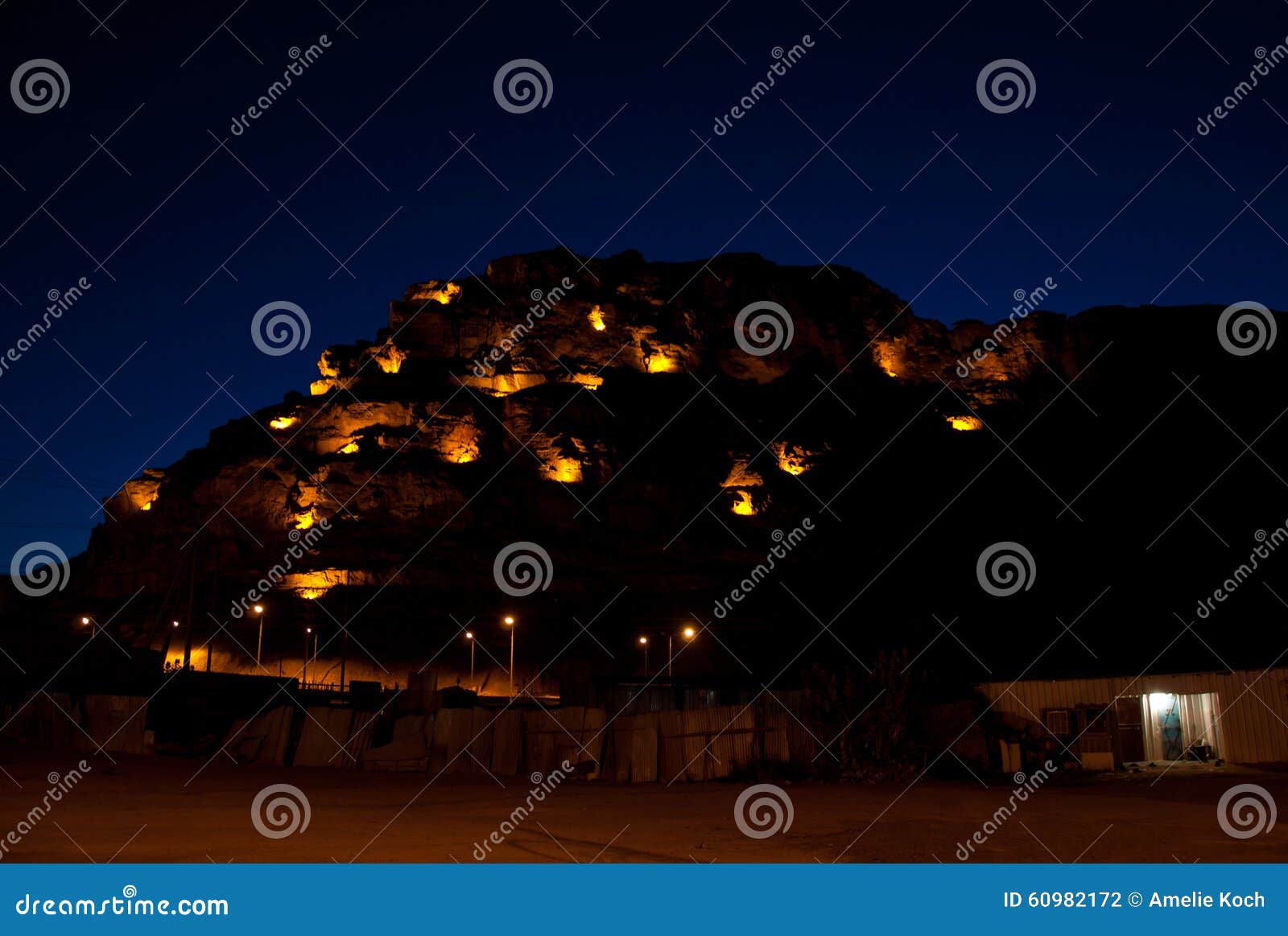 al-ula at night